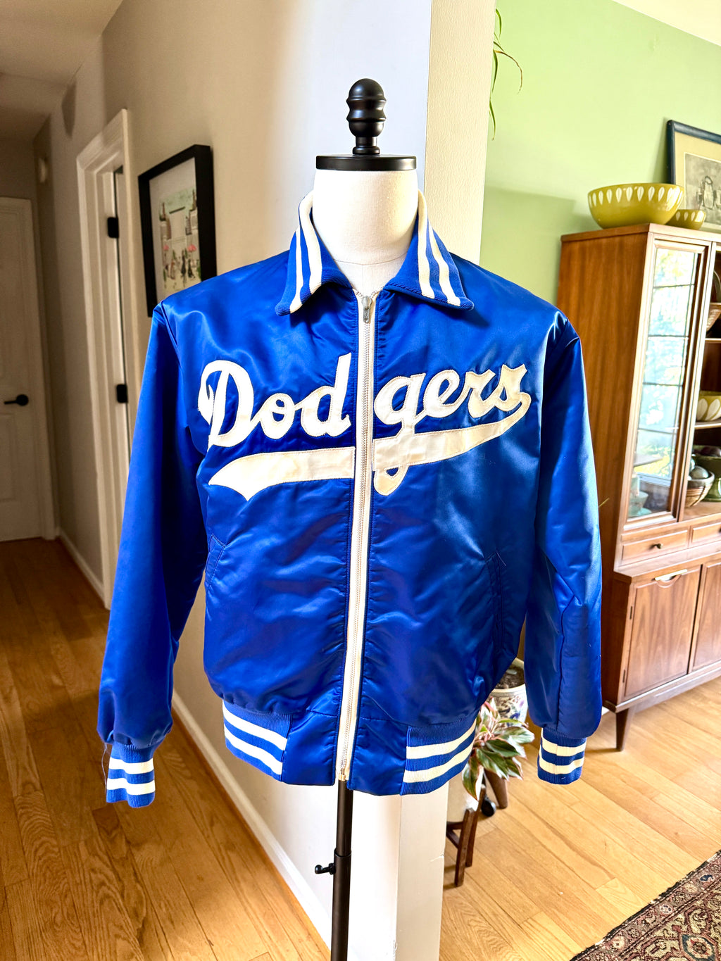 1970's Los Angeles Dodgers Satin Bomber Jacket ~ Size 42 Faux Fur Lined Dodgers Jacket