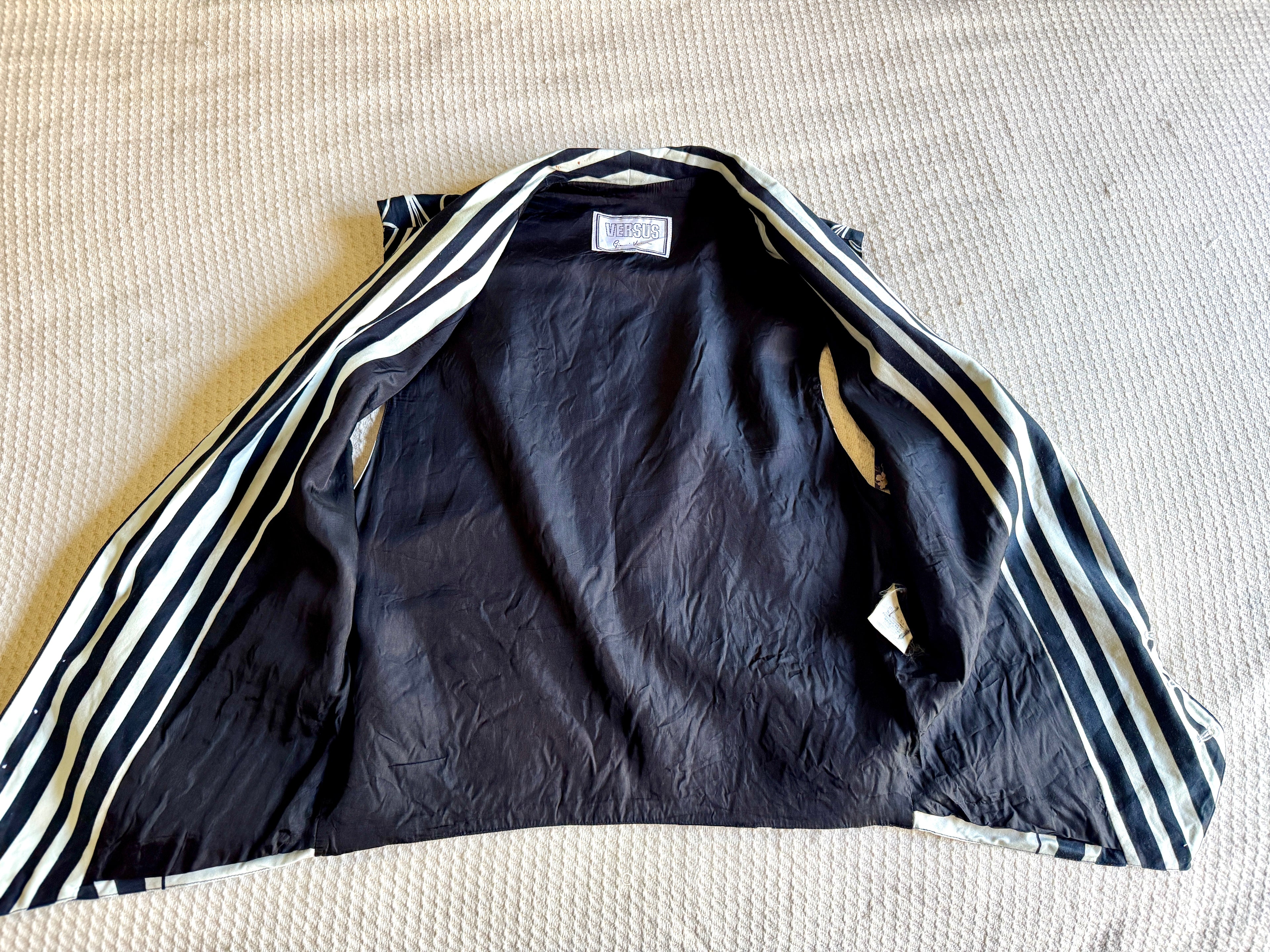 1980's Gianni Versace Black & White Art Deco Print Pattern Vest 34/48
