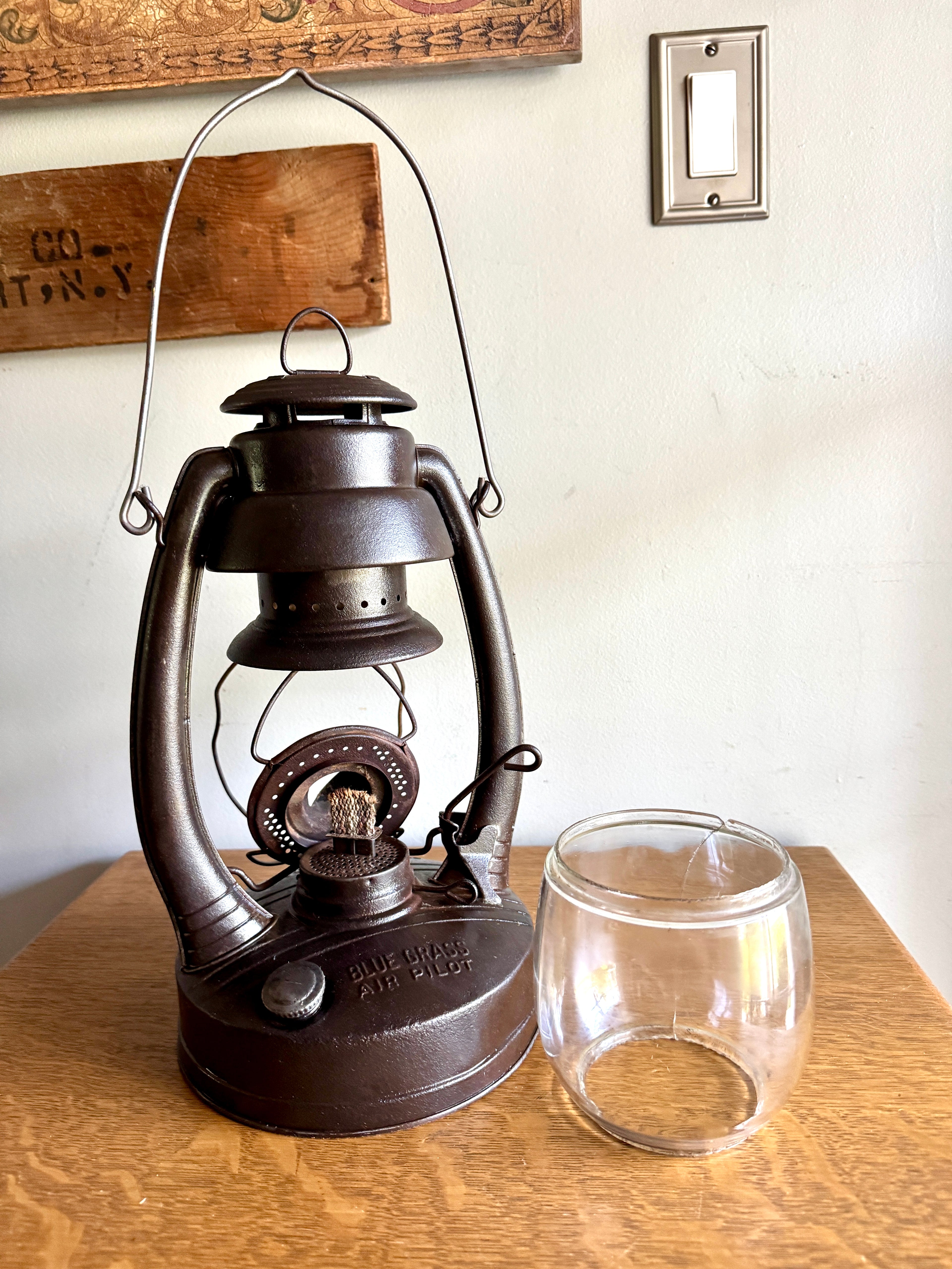 Vtg Belknap Hdw & Mfg Co Blue Grass Air Pilot Lantern- Louisville, KY