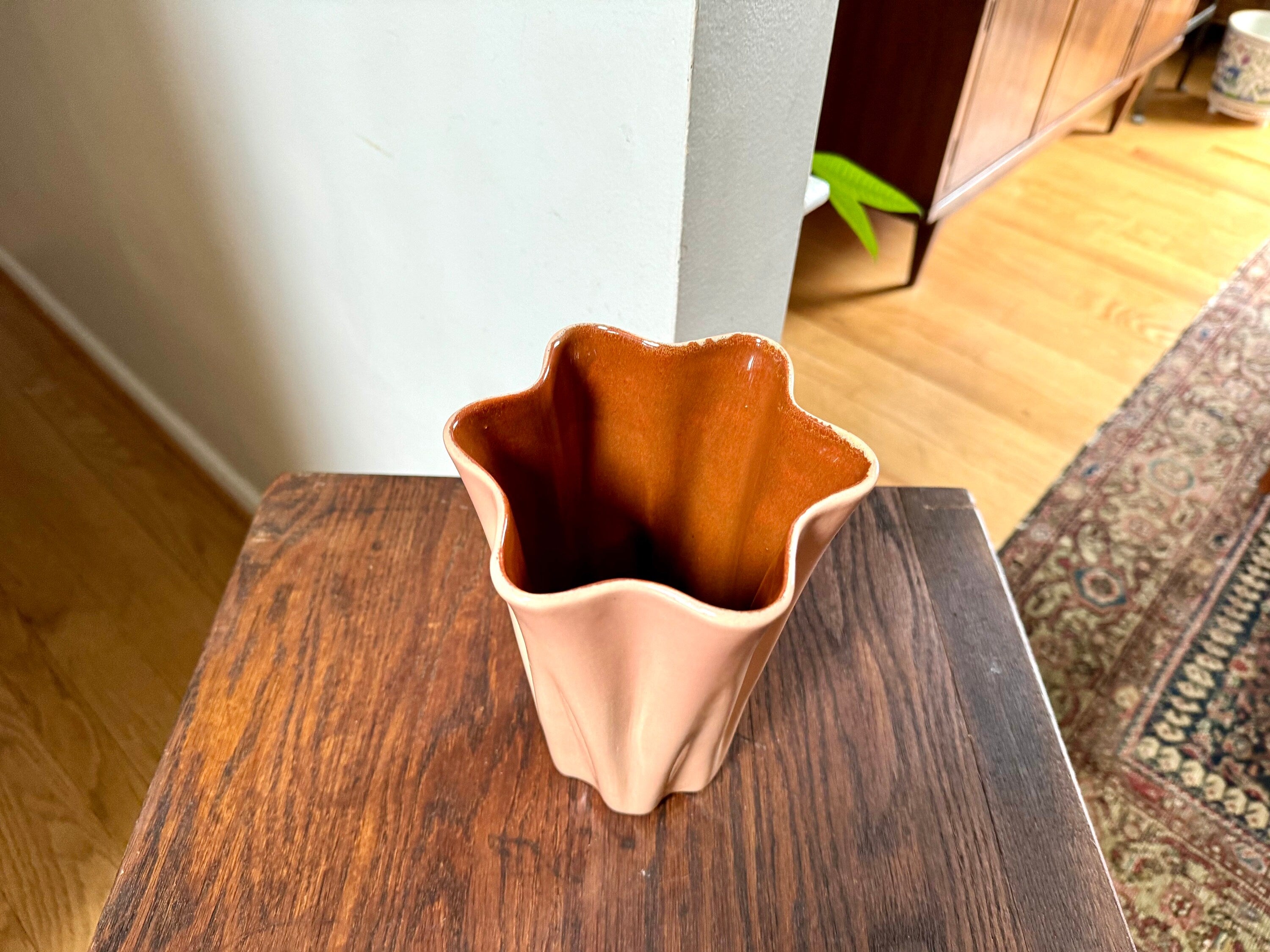 Vtg Red Wing Pottery Vase | Red Wing Tulip Vase | Art Deco Ceramic Vase | 1930's Ceramic Red Wing 887 Vase| Art Deco Ceramic Flower Vase