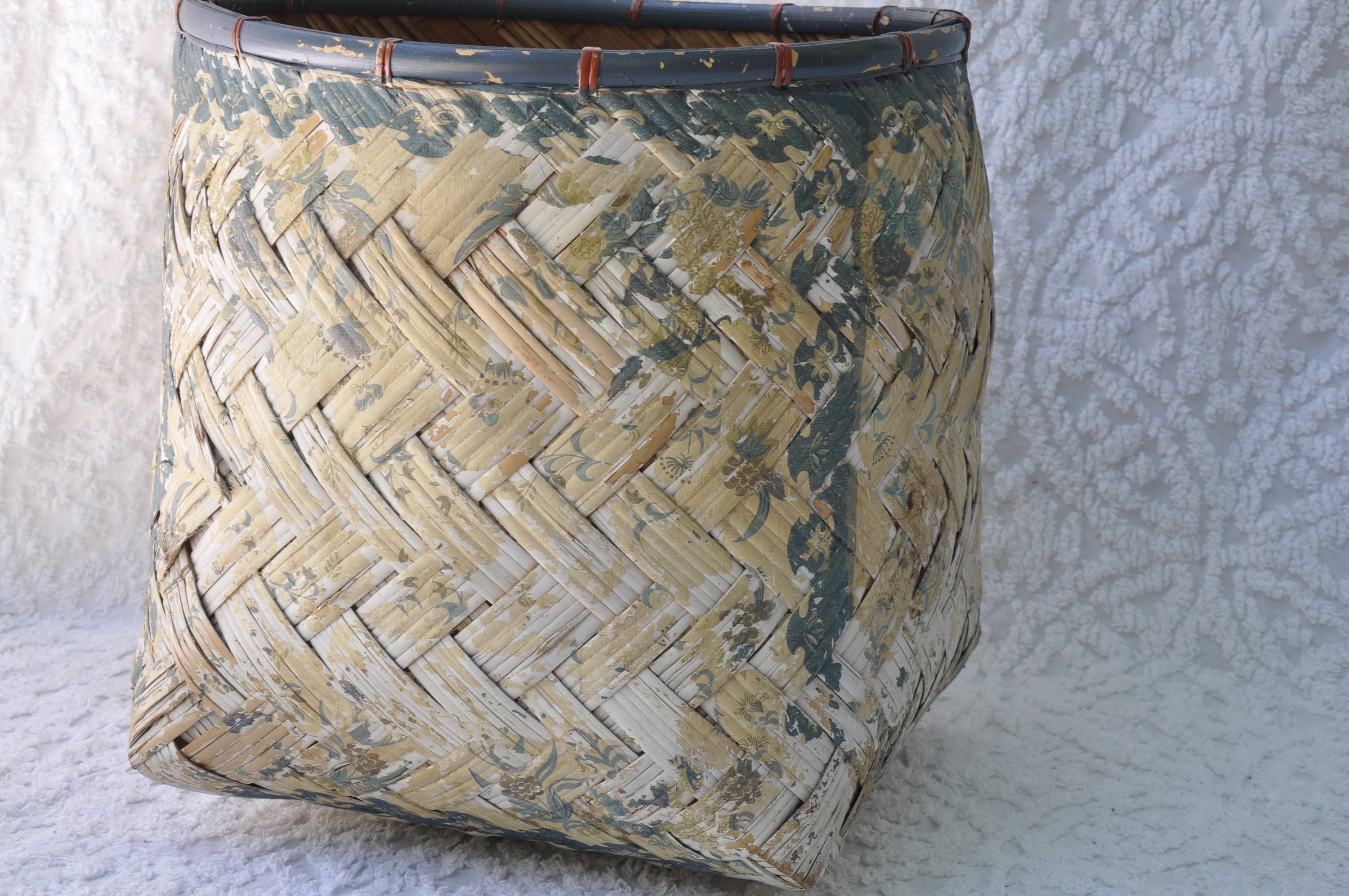 Square Wicker Basket | Rustic Wicker Storage | Vintage 80's Bohemian Basket | Square Wicker Basket | Thicker Wicker | Beach House Decor | Cottage