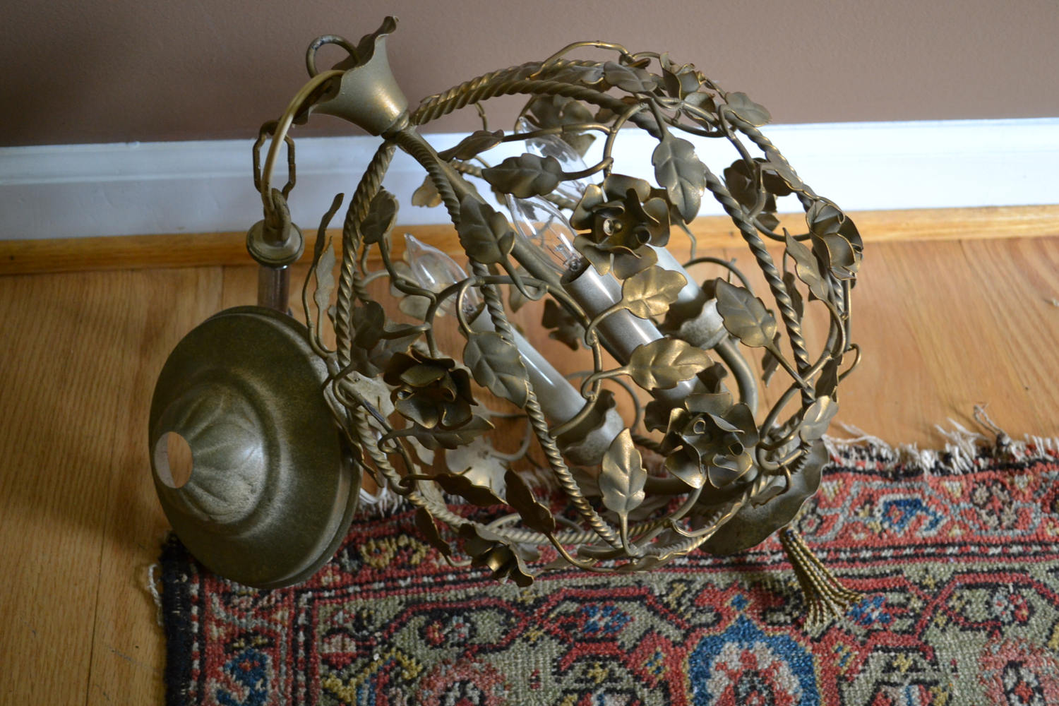 1950's Italian Gilt Style Chandelier | Vtg Italian Gilt Style Tole | Floral Vine Cluster Tole | Retro Floral Pendant | Nest Style Light