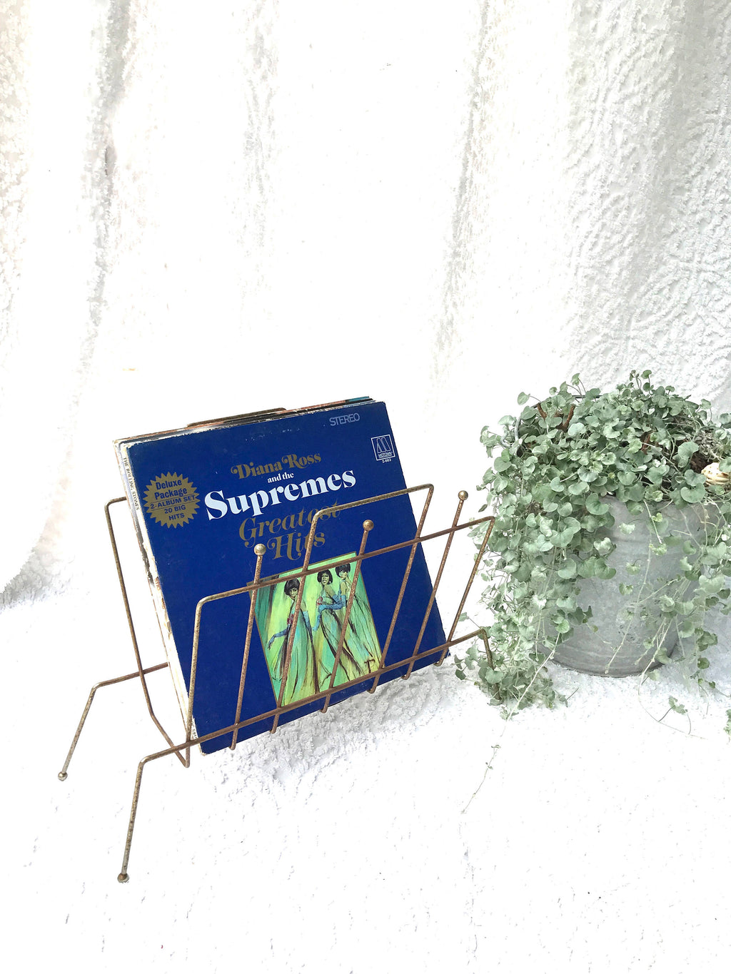 Vtg Magazine Rack| Mid Century Atomic Wire Magazine Rack | Rustic Gold Metal Album Rack | Retro Magazine Album Stand | Rustic Wire Stand
