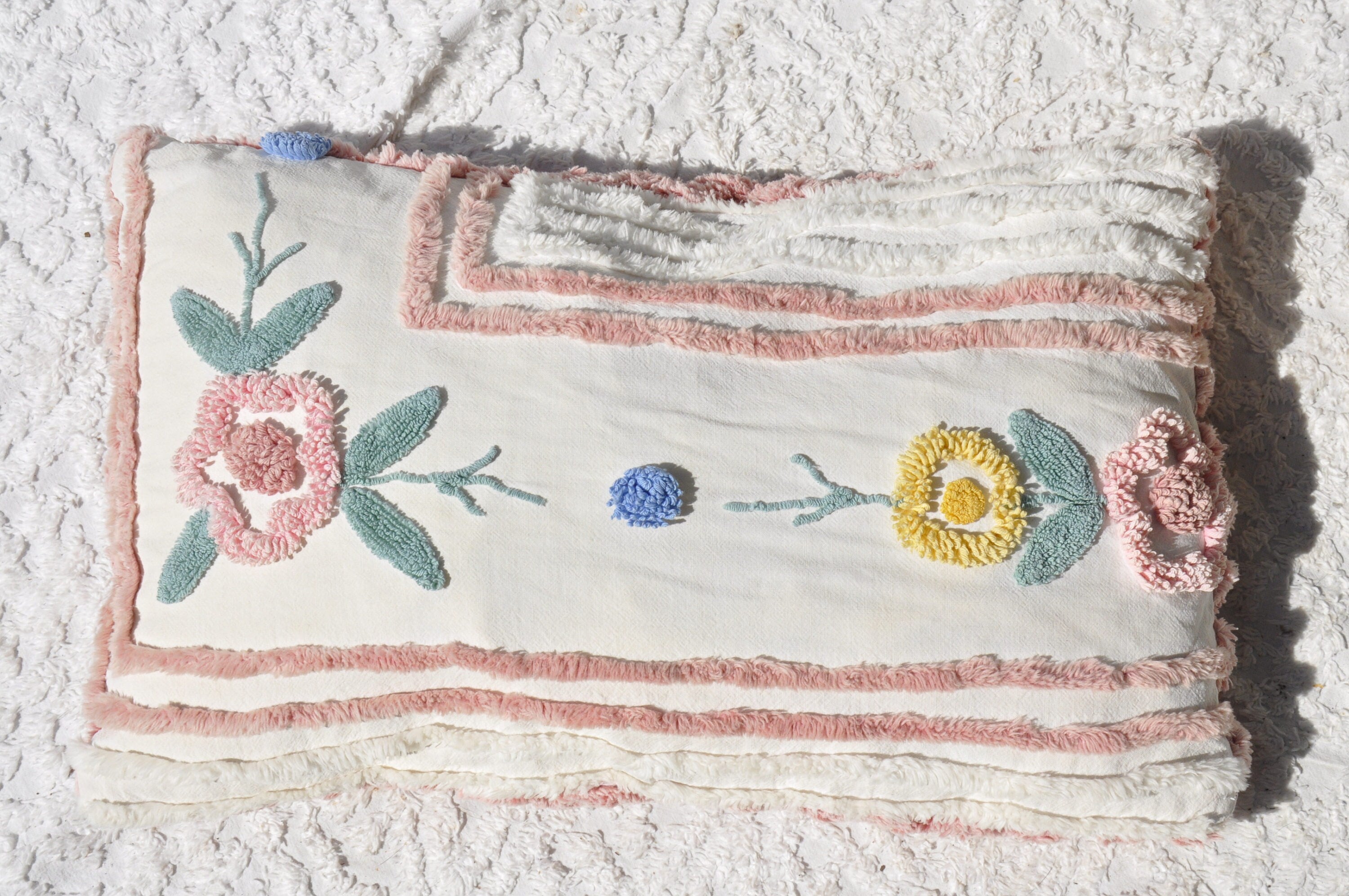 Embroidered Accent Pillow | Retro Throw Pillow | Vintage Floral Designed Embroidered Pillow | Decorative Pillow | Crewel Work Floral Pillow