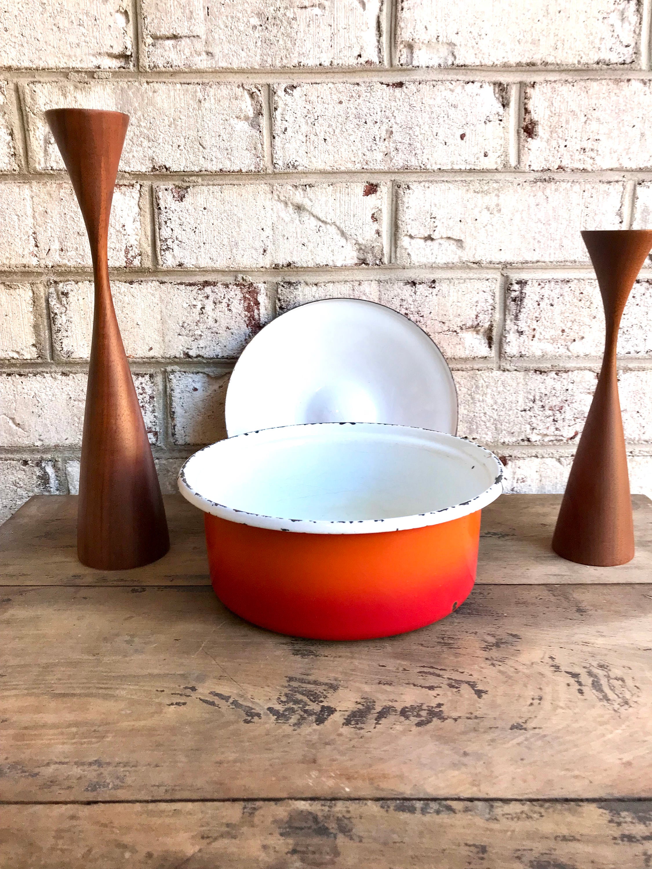 Vtg Red and Orange Enamel Pot | Rustic Red Enamel Casserole Dish | Red Two Toned Metal Enamel Pot | Chipped Enamel | Country Decor