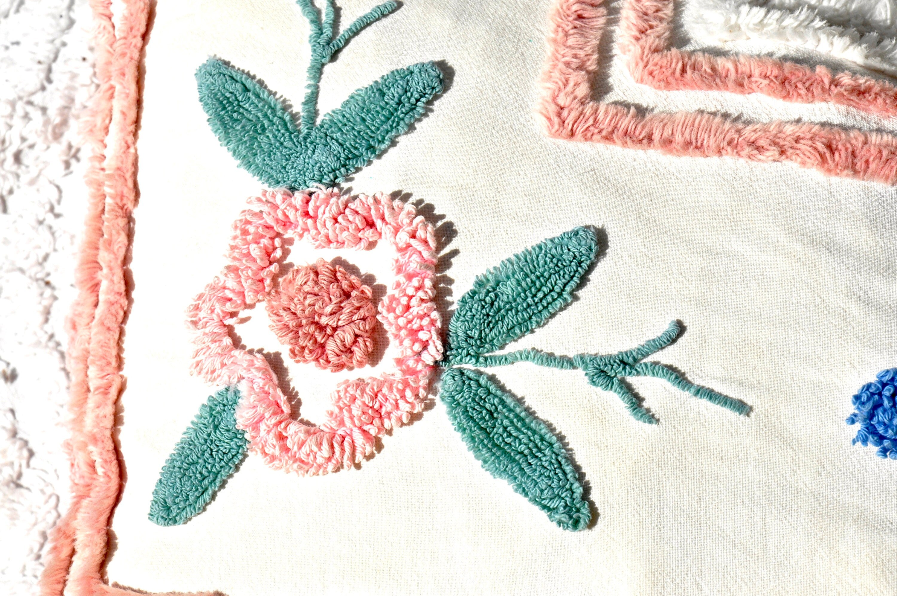 Embroidered Accent Pillow | Retro Throw Pillow | Vintage Floral Designed Embroidered Pillow | Decorative Pillow | Crewel Work Floral Pillow