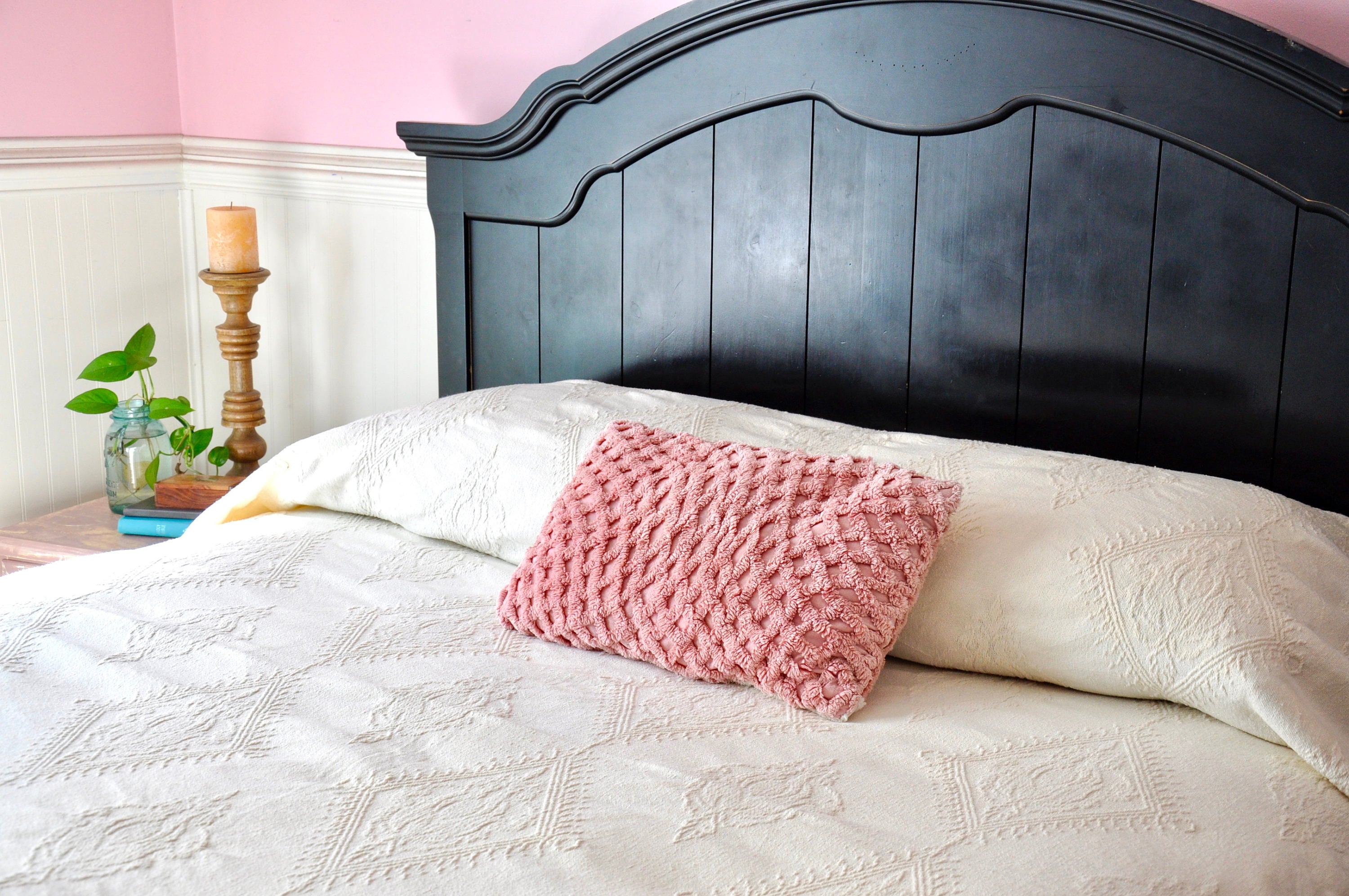 Embroidered Accent Pillow | Retro Throw Pillow | Vintage Floral Designed Embroidered Pillow | Decorative Pillow | Crewel Work Floral Pillow