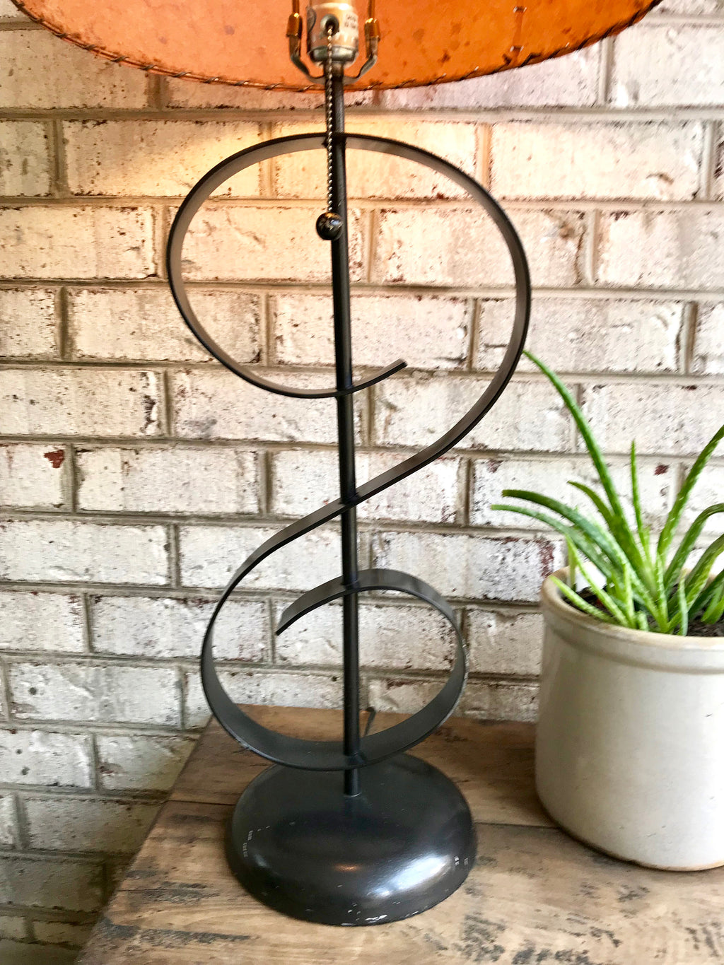 Vtg Mid Century Metal Lamp | Large Metal Lamp | Art Deco Night Stand Lamp | Money Sign Lamp