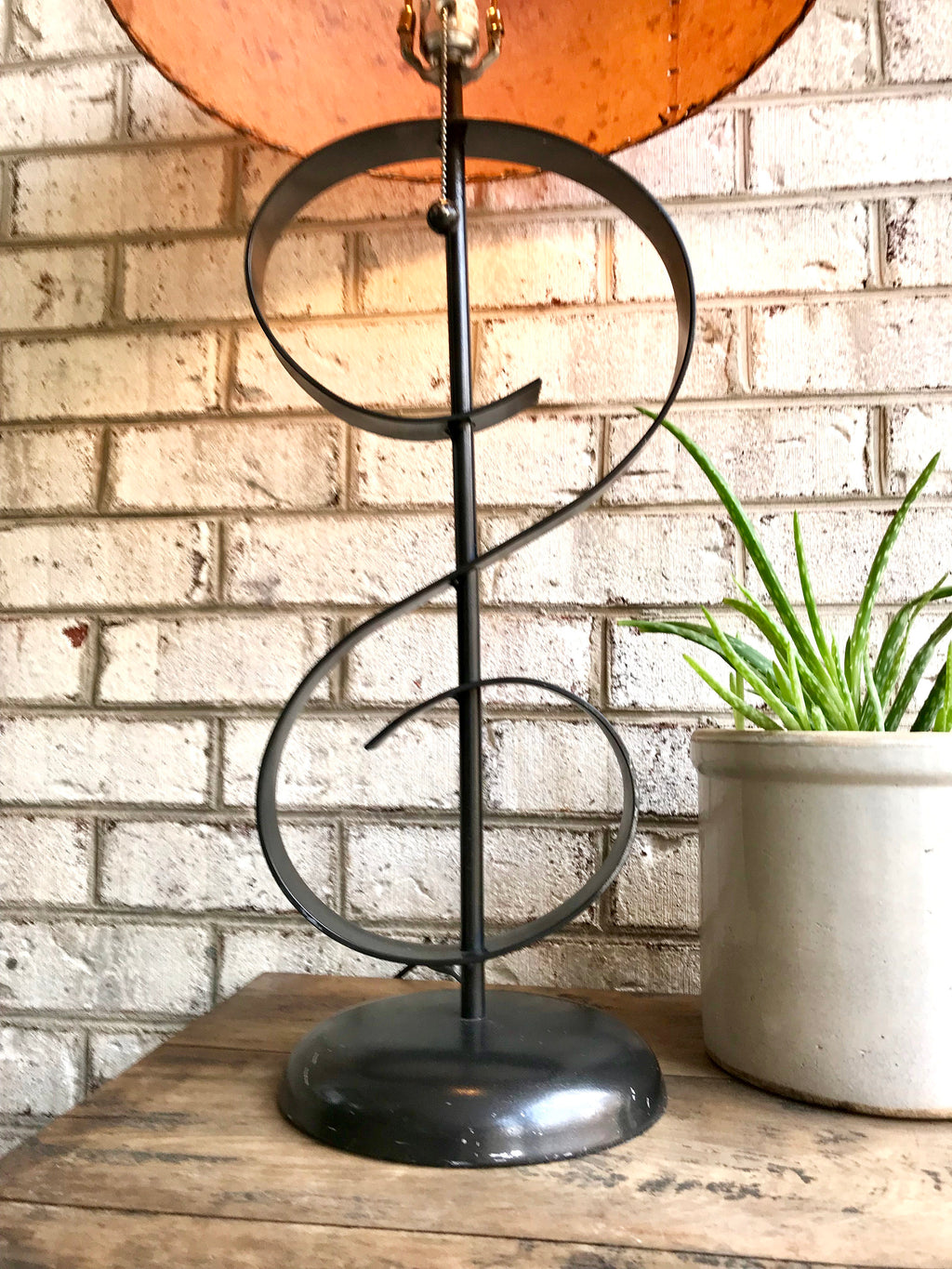 Vtg Mid Century Metal Lamp | Large Metal Lamp | Art Deco Night Stand Lamp | Money Sign Lamp