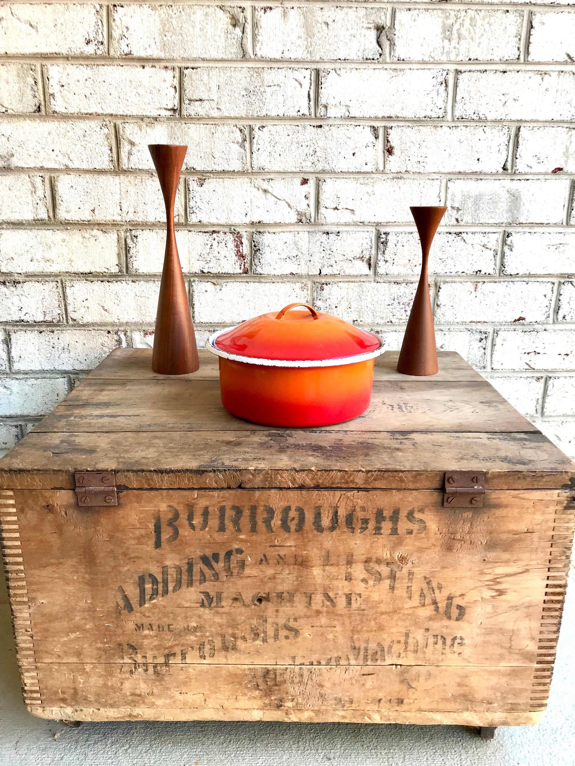 Vtg Red and Orange Enamel Pot | Rustic Red Enamel Casserole Dish | Red Two Toned Metal Enamel Pot | Chipped Enamel | Country Decor
