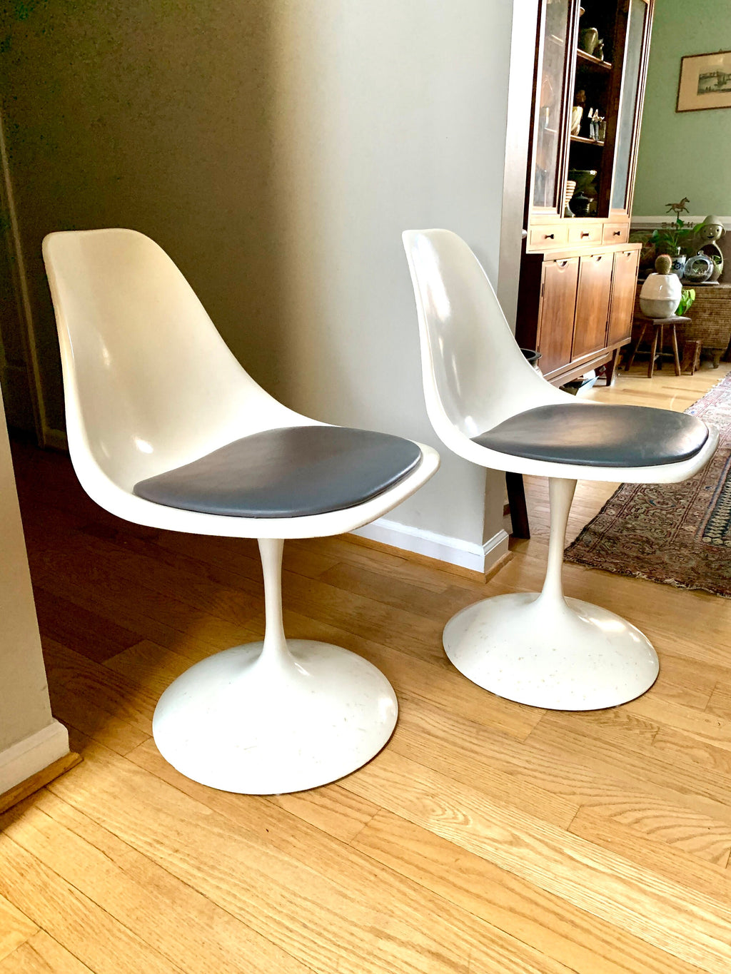 Vtg Pair White Tulip Chairs | MCM White Tulip Chairs with Gray Cushions | Mid Century Modern Tulip Swivel Chairs