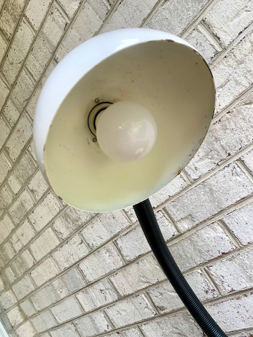 VIntage MCM Gooseneck Lamp | Mid Century Modern White Drafting Lamp | White Desk Lamp | Rustic MCM Gooseneck Lamp