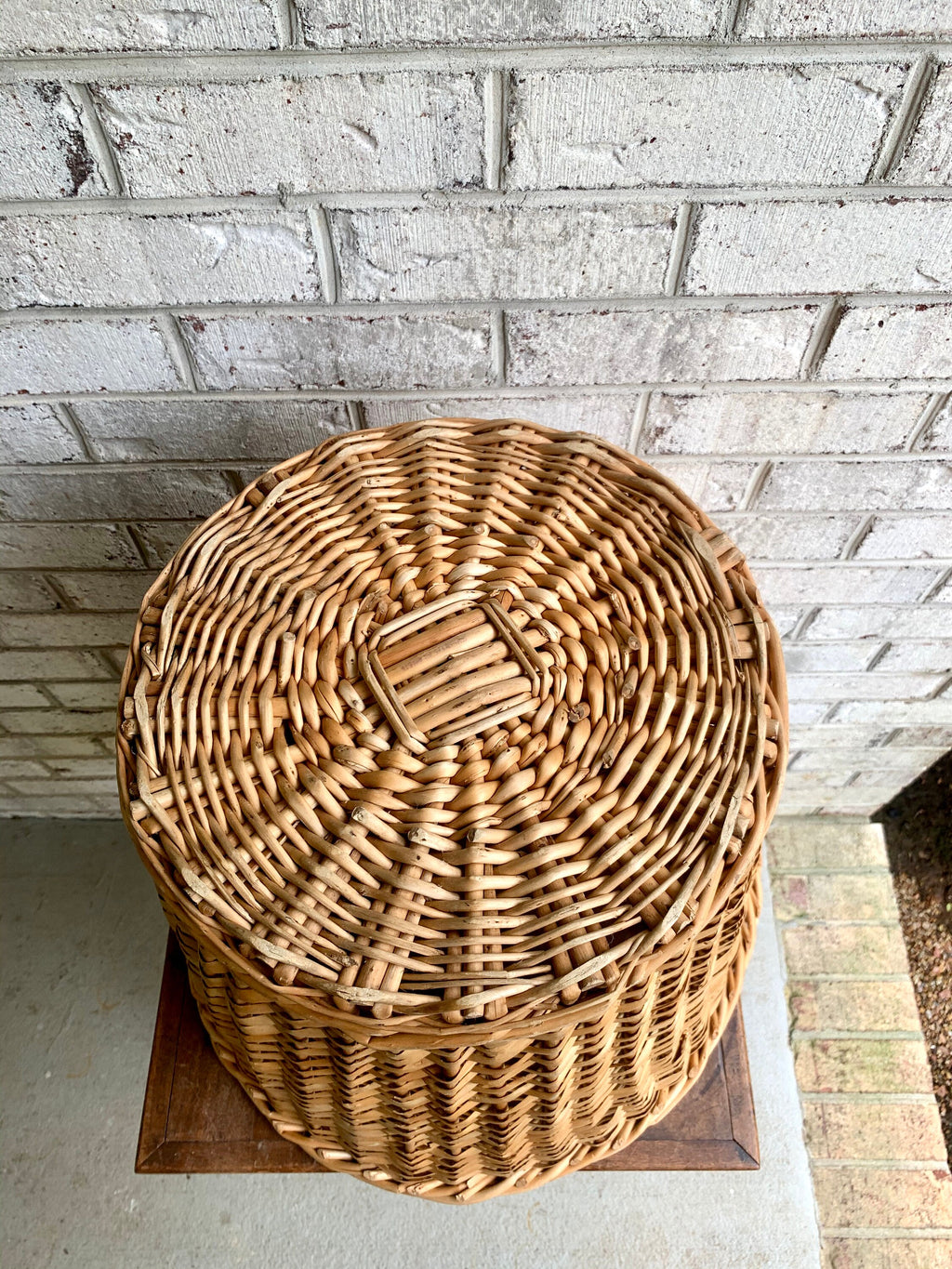 Large Natural Blonde Wicker Basket | Rustic Wicker Storage | Vintage Woven Wicker Basket | Wicker Hamper | Storage Basket | Rattan Basket