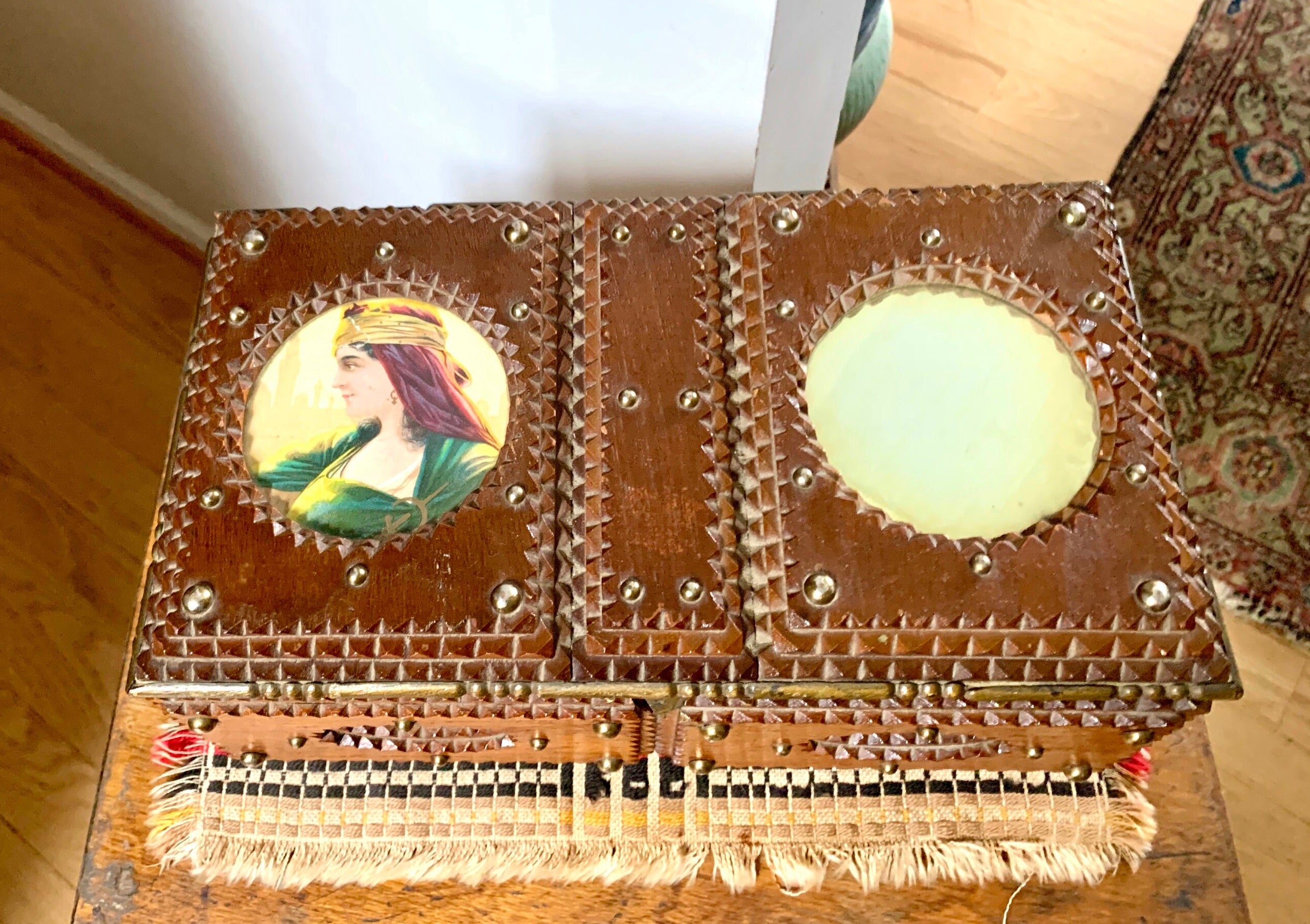 Vtg Wood Saw Tooth Tramp Art Box | Tramp Art Jewelry Box With Mirrors | Hand Carved Decorative Wooden Storage Box | Folk Art Box