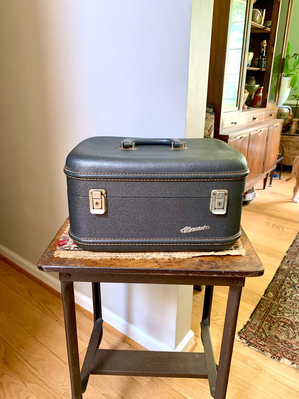 Monarch Luggage Travel Case | Vacationer Bag | Overnight Bag | Vintage Blue/Gray Train Case | Vintage Blue Cosmetic Case | Blue Make Up Bag