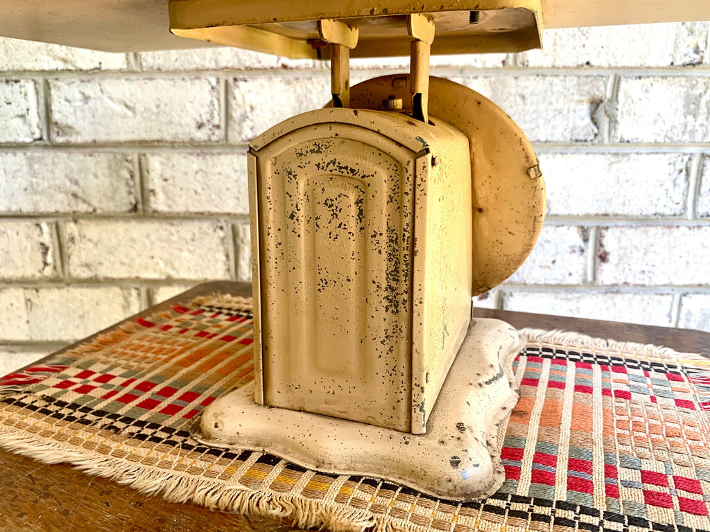 Vtg Baby Scale | Rustic Cream Baby Scale | 30 lbs. Baby Scale | Vtg Nursery Decor