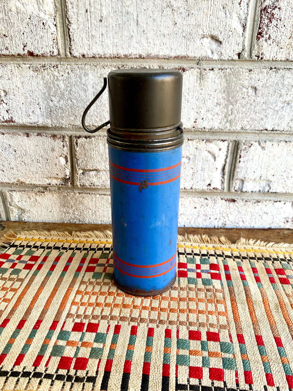 Vtg Keapsit Thermos Bottle | Rustic Small Thermos | Keapsit Vacuum Bottle | Blue and Red Distressed Thermos Bottle | Lunch Pale Thermos