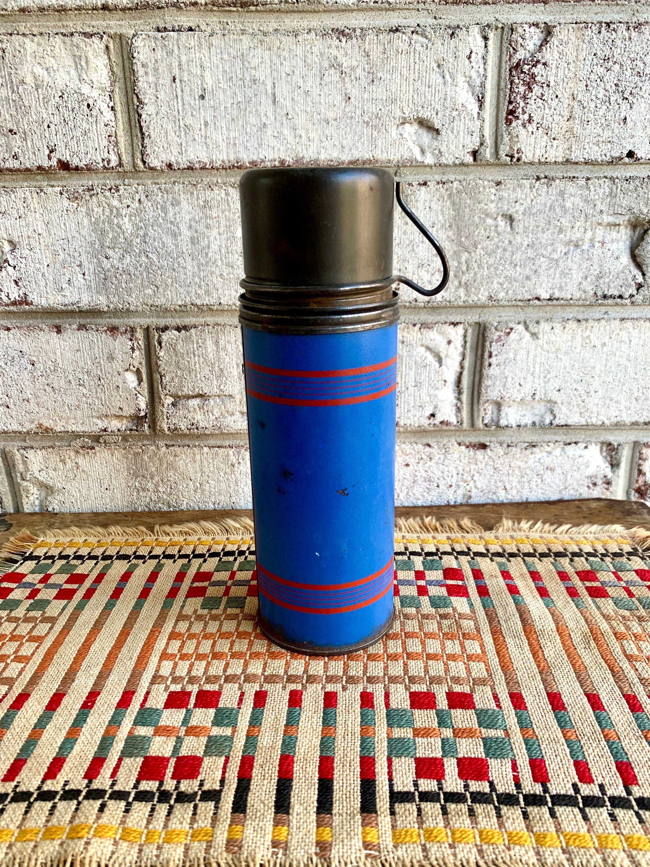 Vtg Keapsit Thermos Bottle | Rustic Small Thermos | Keapsit Vacuum Bottle | Blue and Red Distressed Thermos Bottle | Lunch Pale Thermos