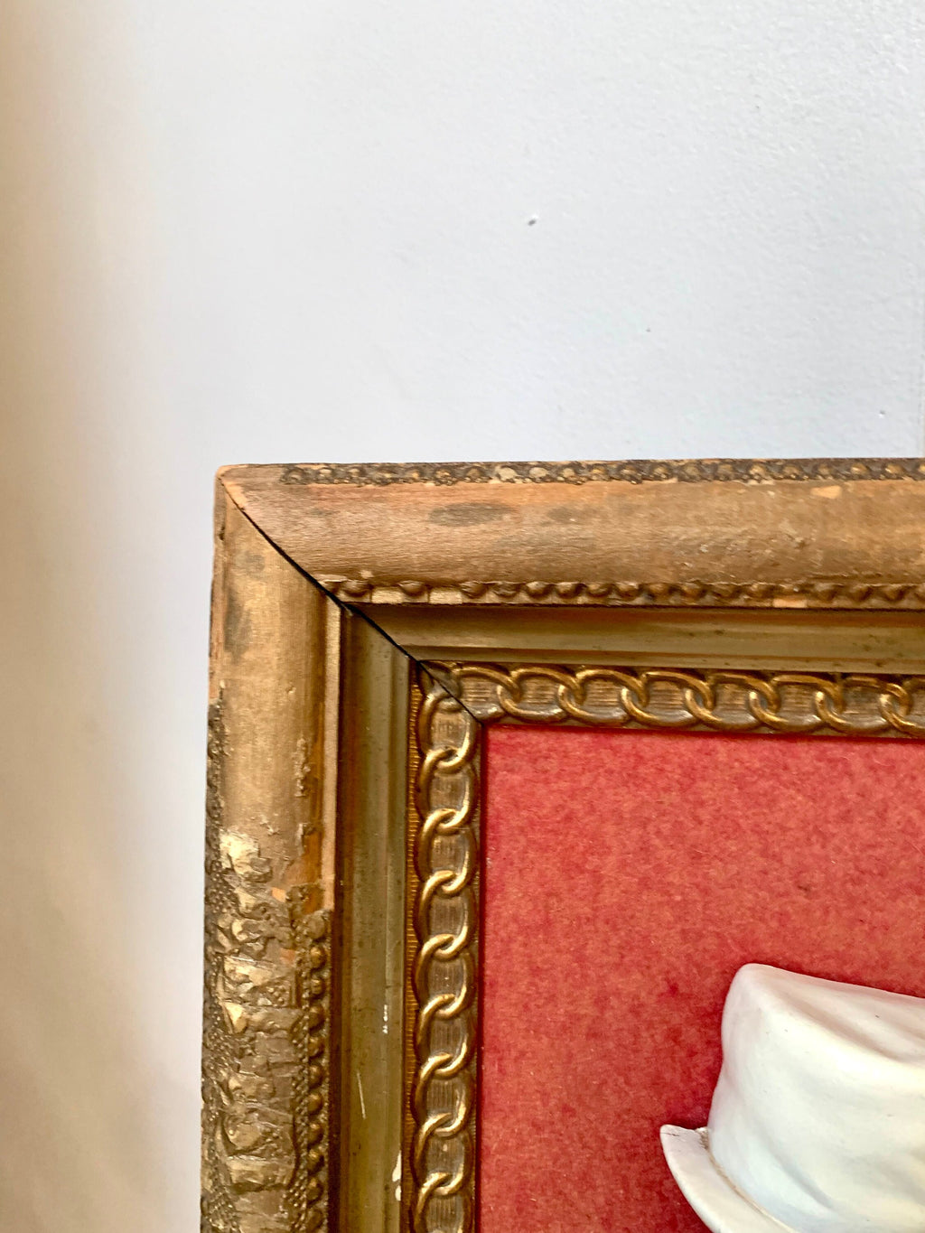 Vintage Framed Bossons Man in Top Hat | Framed Head Figurine | Distressed Framed Bossons Head Rare Bossons Wall Hanging | A Christmas Carol