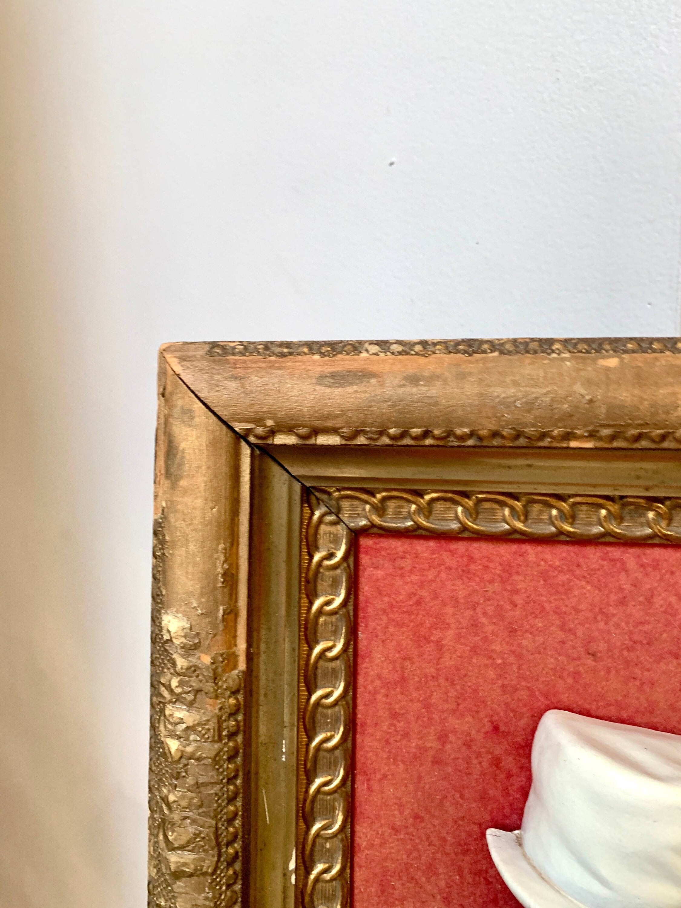 Vintage Framed Bossons Man in Top Hat | Framed Head Figurine | Distressed Framed Bossons Head Rare Bossons Wall Hanging | A Christmas Carol