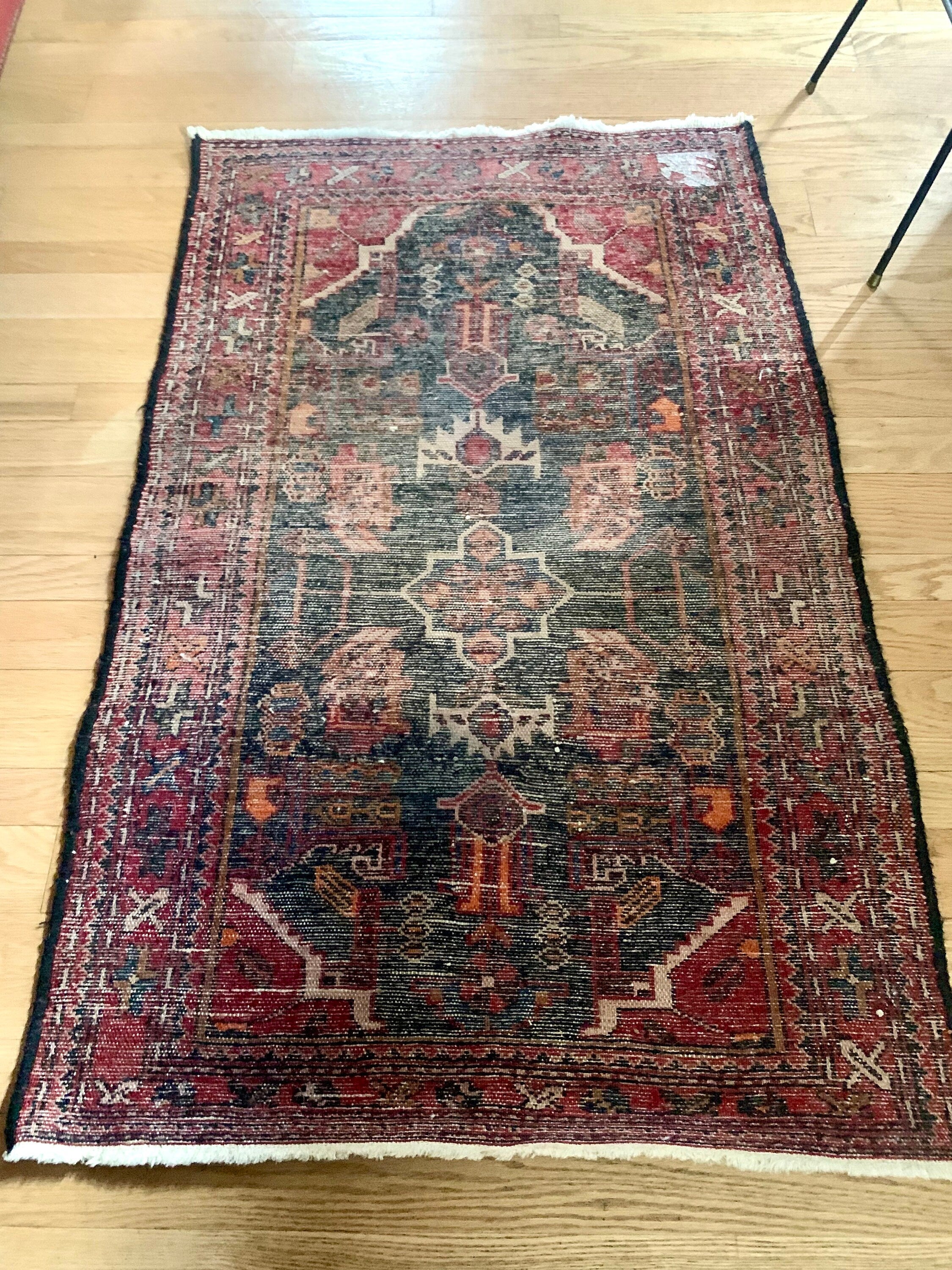 Vintage Oriental Area Rug | Small Oriental Rug | Handwoven Wool Rug | 51" x 32" Area Rug