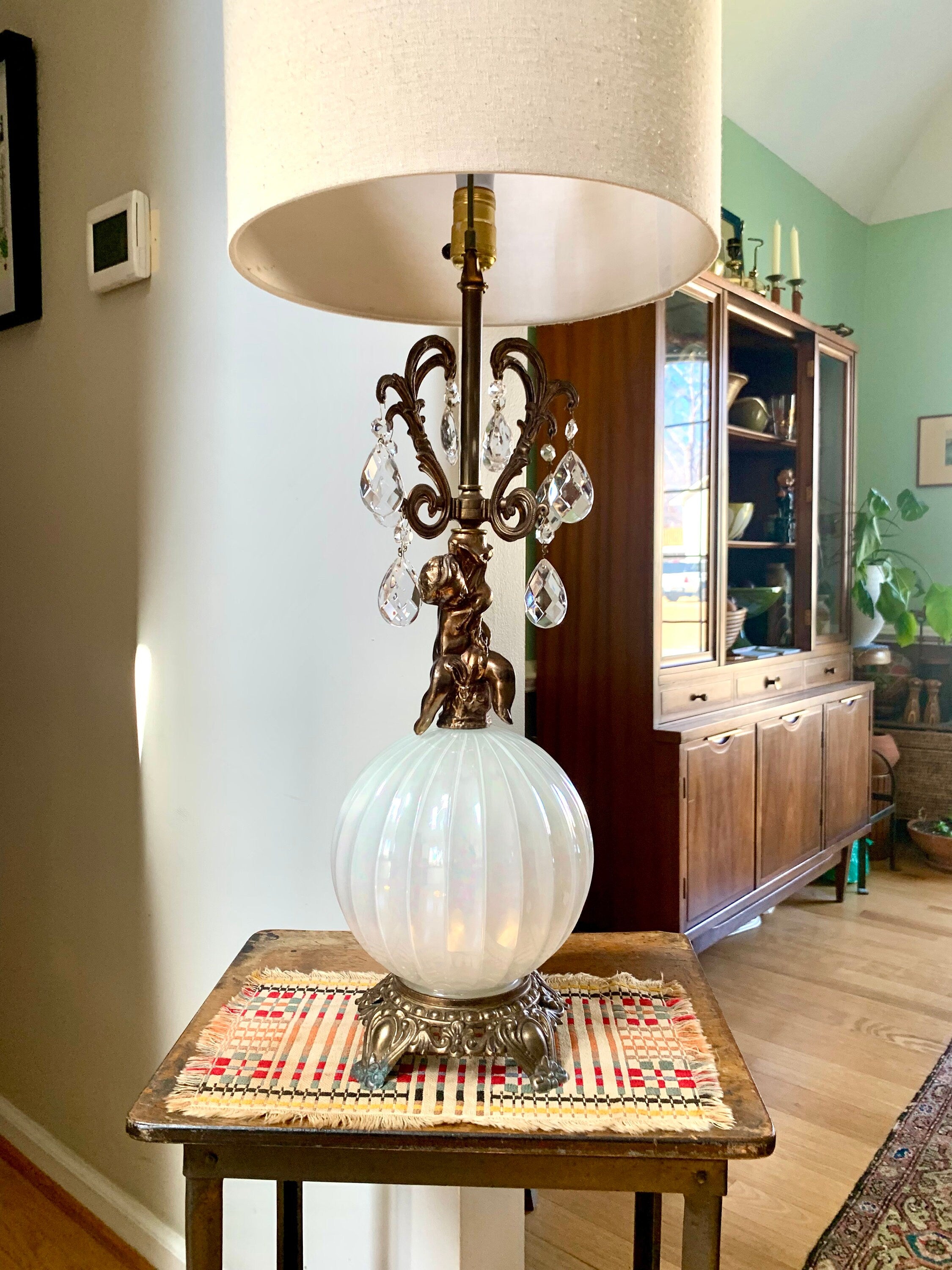 Vtg Gold Cherub Globe Lamp | 3 Way Switch Glass Globe and Prism Lamp | Hollywood Regency Globe Three Way Lamp | Brass Cherub Lamp