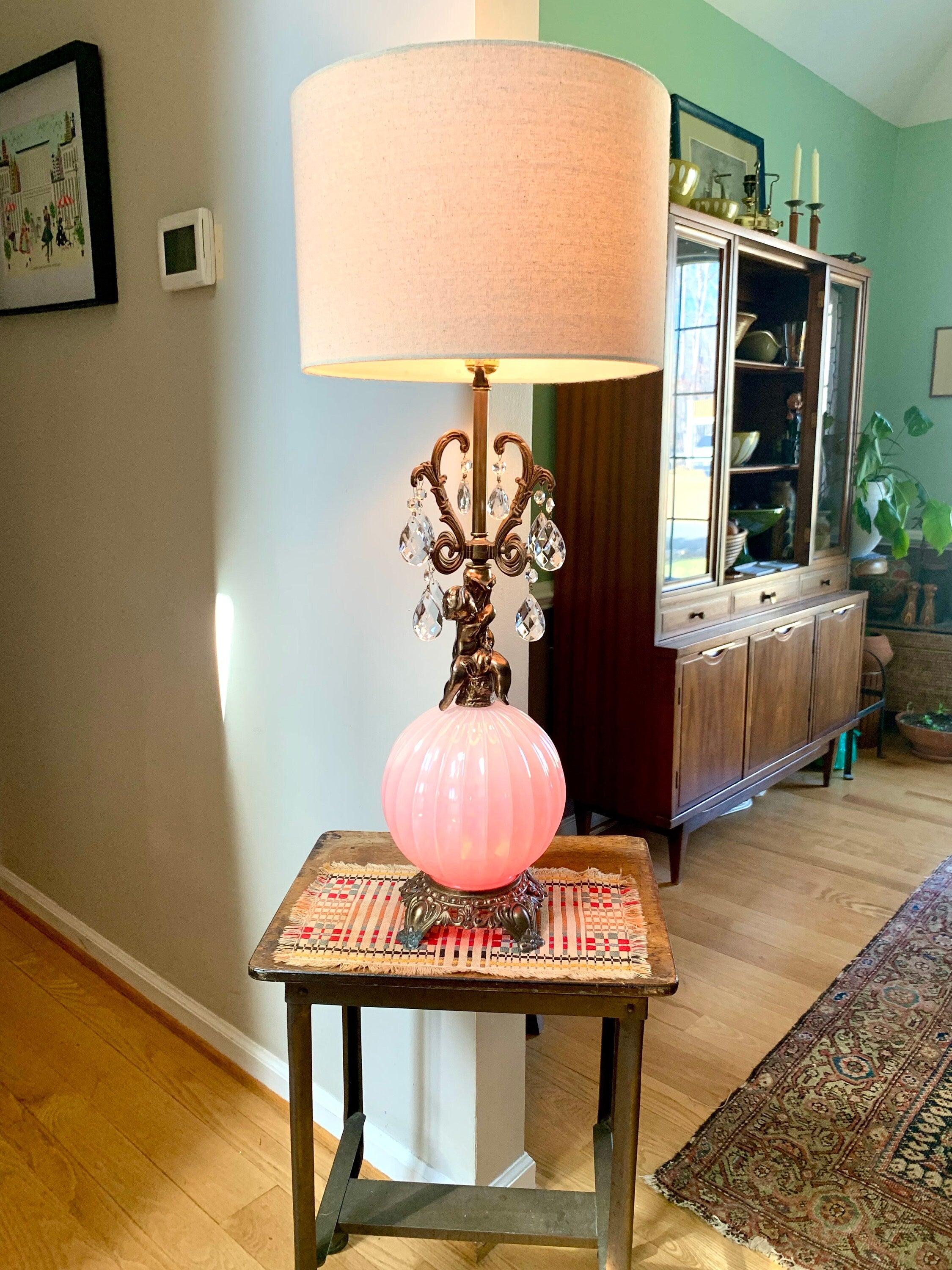 Vtg Gold Cherub Globe Lamp | 3 Way Switch Glass Globe and Prism Lamp | Hollywood Regency Globe Three Way Lamp | Brass Cherub Lamp