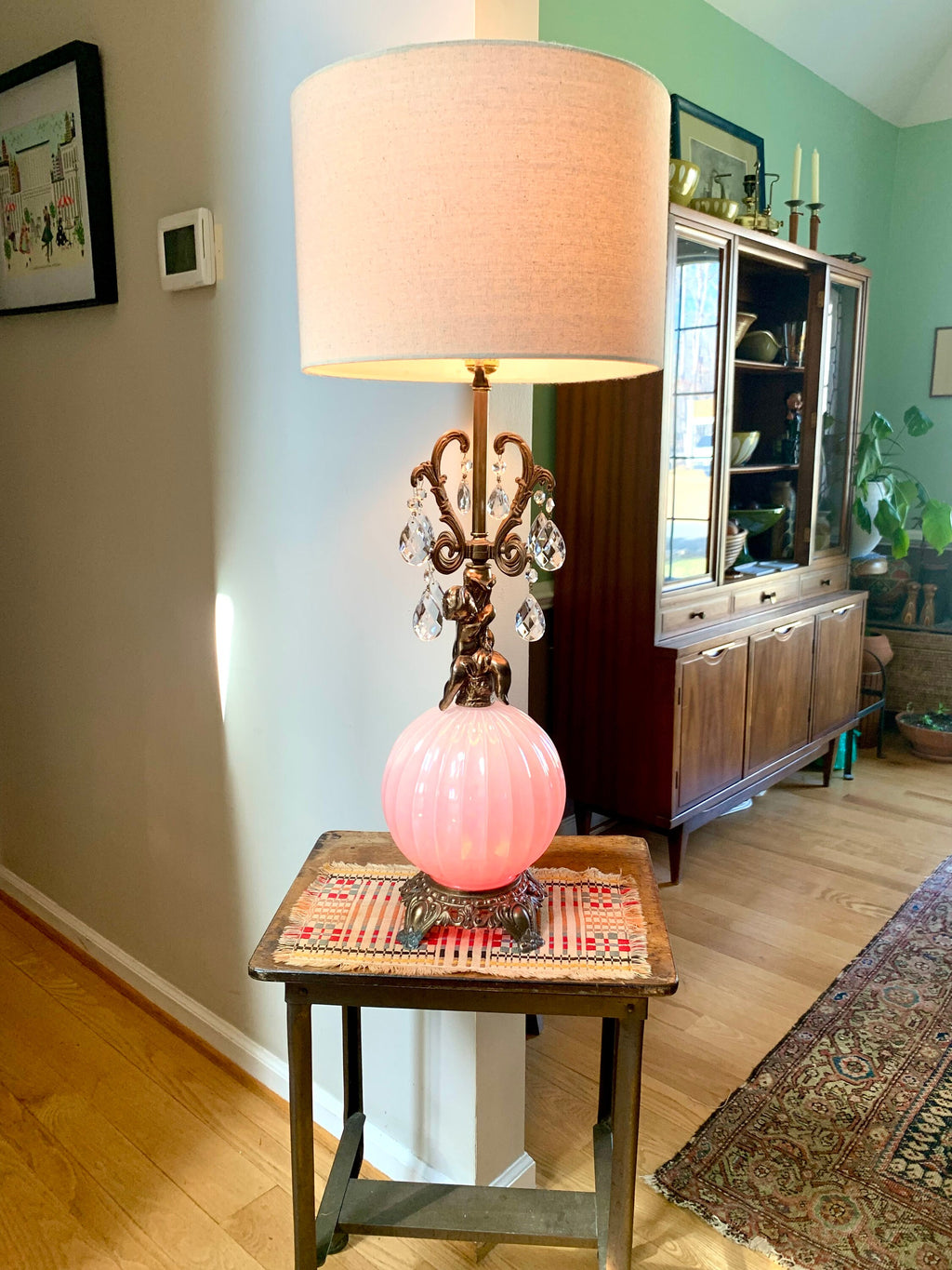 Vtg Gold Cherub Globe Lamp | 3 Way Switch Glass Globe and Prism Lamp | Hollywood Regency Globe Three Way Lamp | Brass Cherub Lamp