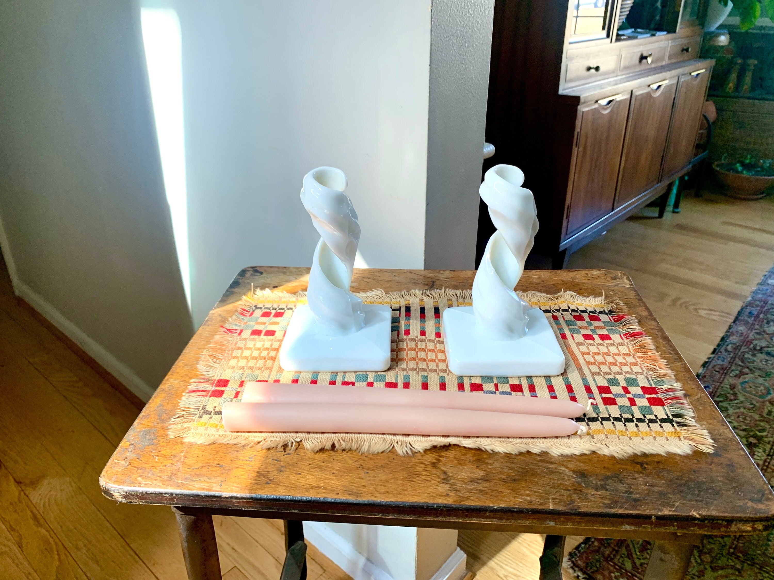 Vtg Westmoreland Milk Glass Spiral Candlesticks | MIlk Glass Spiral Candle Holders| MCM Spiral Candlesticks Holders| Lotus Swirl Pattern