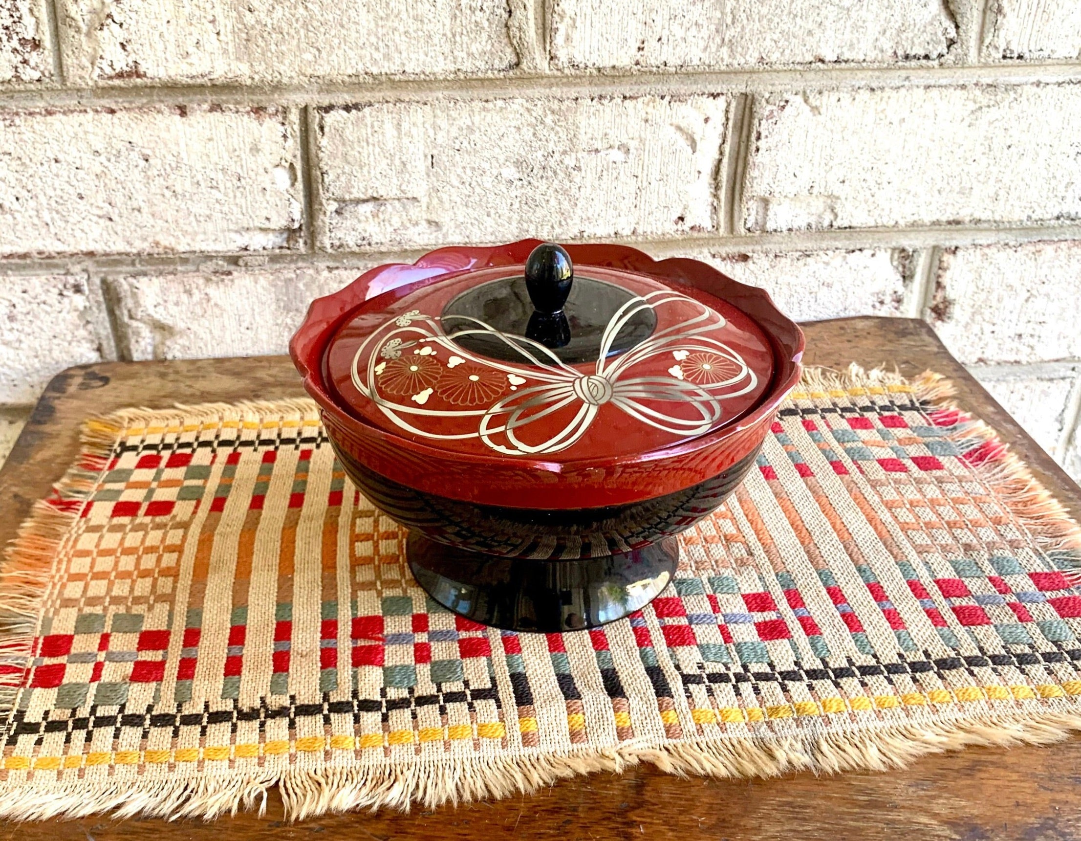 Vtg Musical Japanese Lacquered Dish | Music Box Cover Dish | Japan Lacquered Trinket Dish | Musical Japanese Lacquered Lidded Bowl