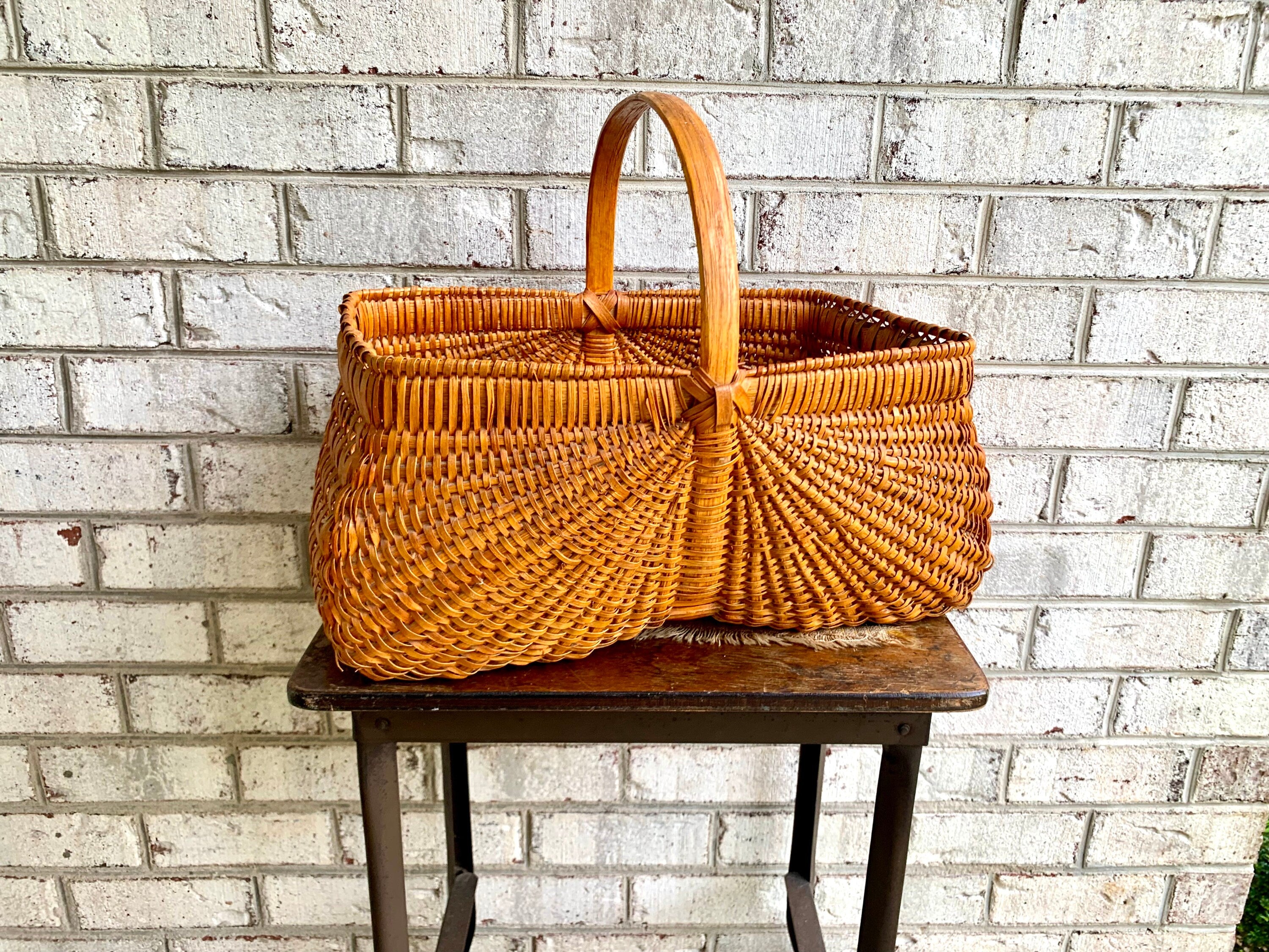 Vtg Wicker Basket With Handle | Wicker Gathering Basket | 80's Bohemian Basket l Rattan Basket | Woven Basket