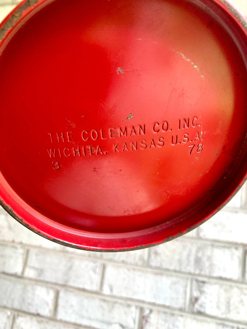 Vtg Coleman Model 200A Lantern | Coleman Red Lantern | 1978 Model 200A Coleman Lantern | Round Globe Coleman Lantern | Single Mantle