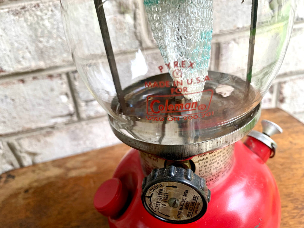 Vtg Coleman Model 200A Lantern | Coleman Red Lantern | 1978 Model 200A Coleman Lantern | Round Globe Coleman Lantern | Single Mantle