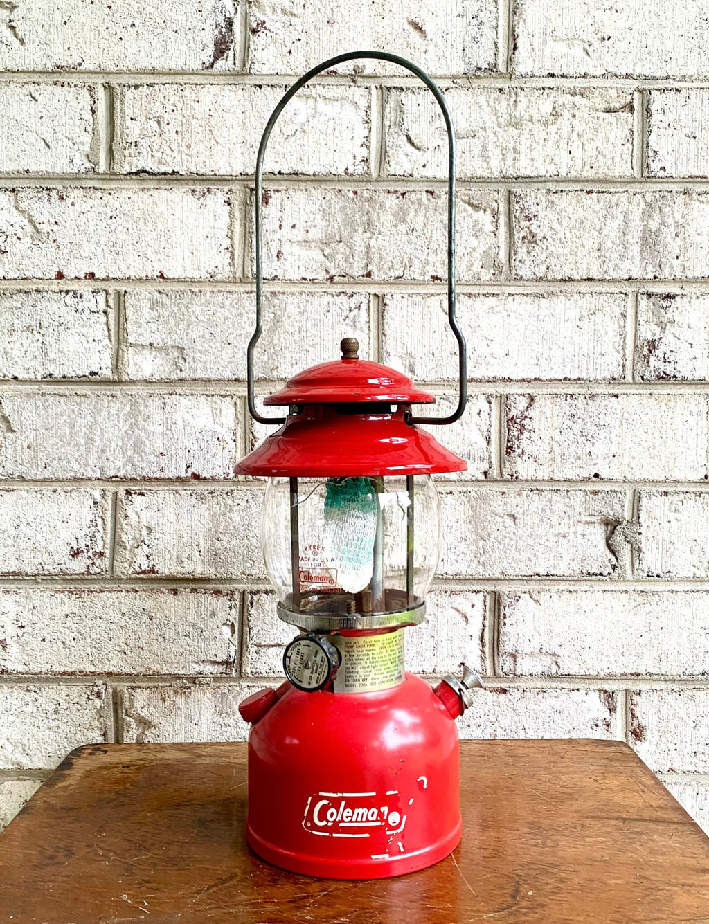Vtg Coleman Model 200A Lantern | Coleman Red Lantern | 1978 Model 200A Coleman Lantern | Round Globe Coleman Lantern | Single Mantle