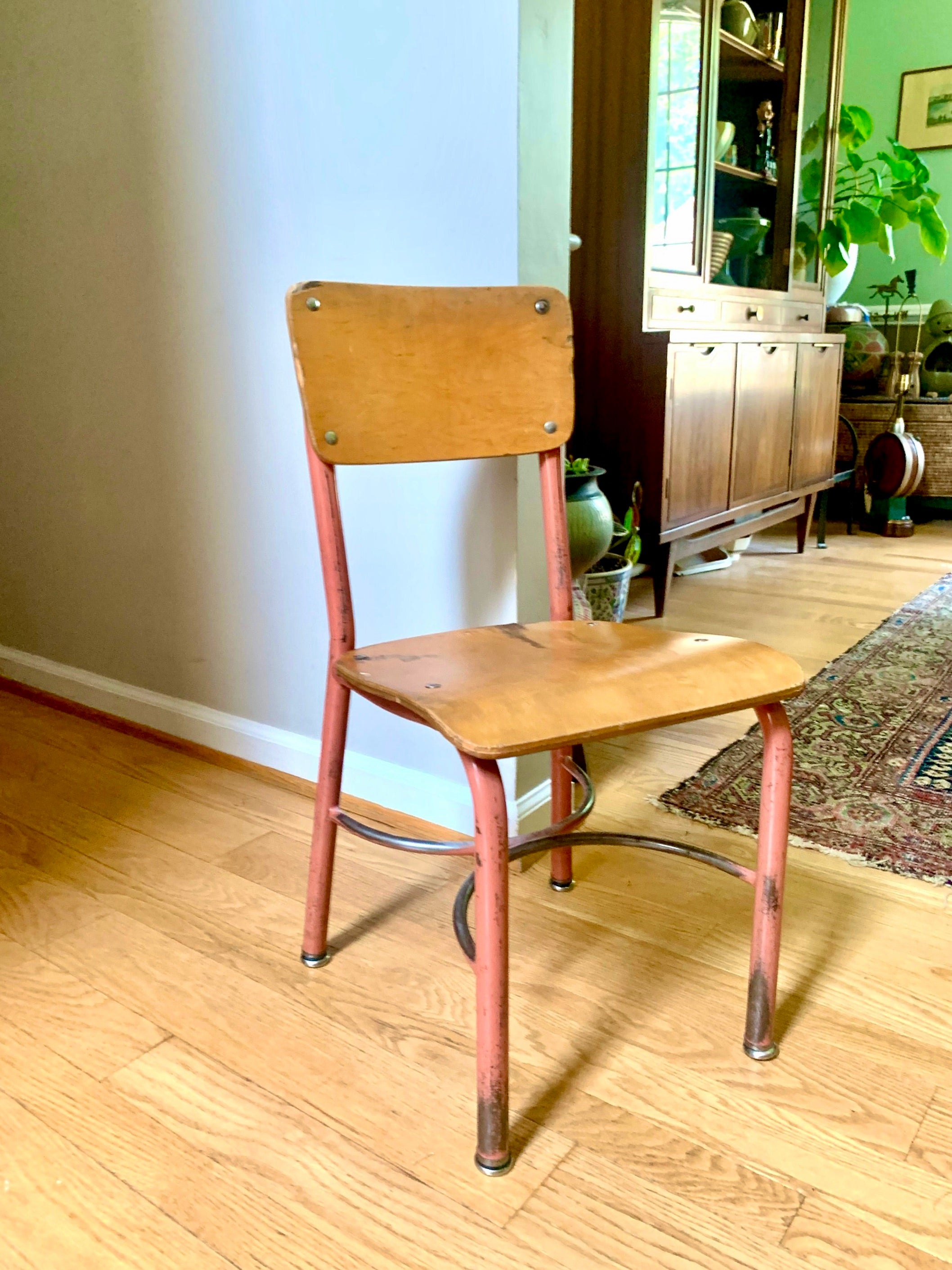 Vtg Heywood Wakefield Chair | Shabby Chic Metal School Chair | Chippy Paint Child's Seat | Pink Kid's Chair| Rustic Industrial Decor