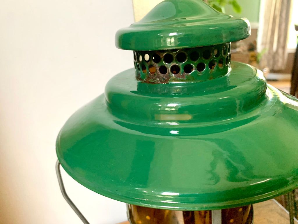 Vtg Coleman Model 228E Lantern| Coleman 1953 Big Hat Lantern | Model 228E Coleman Lantern | Pressure Lantern | Yellow Glass Duel Mantel