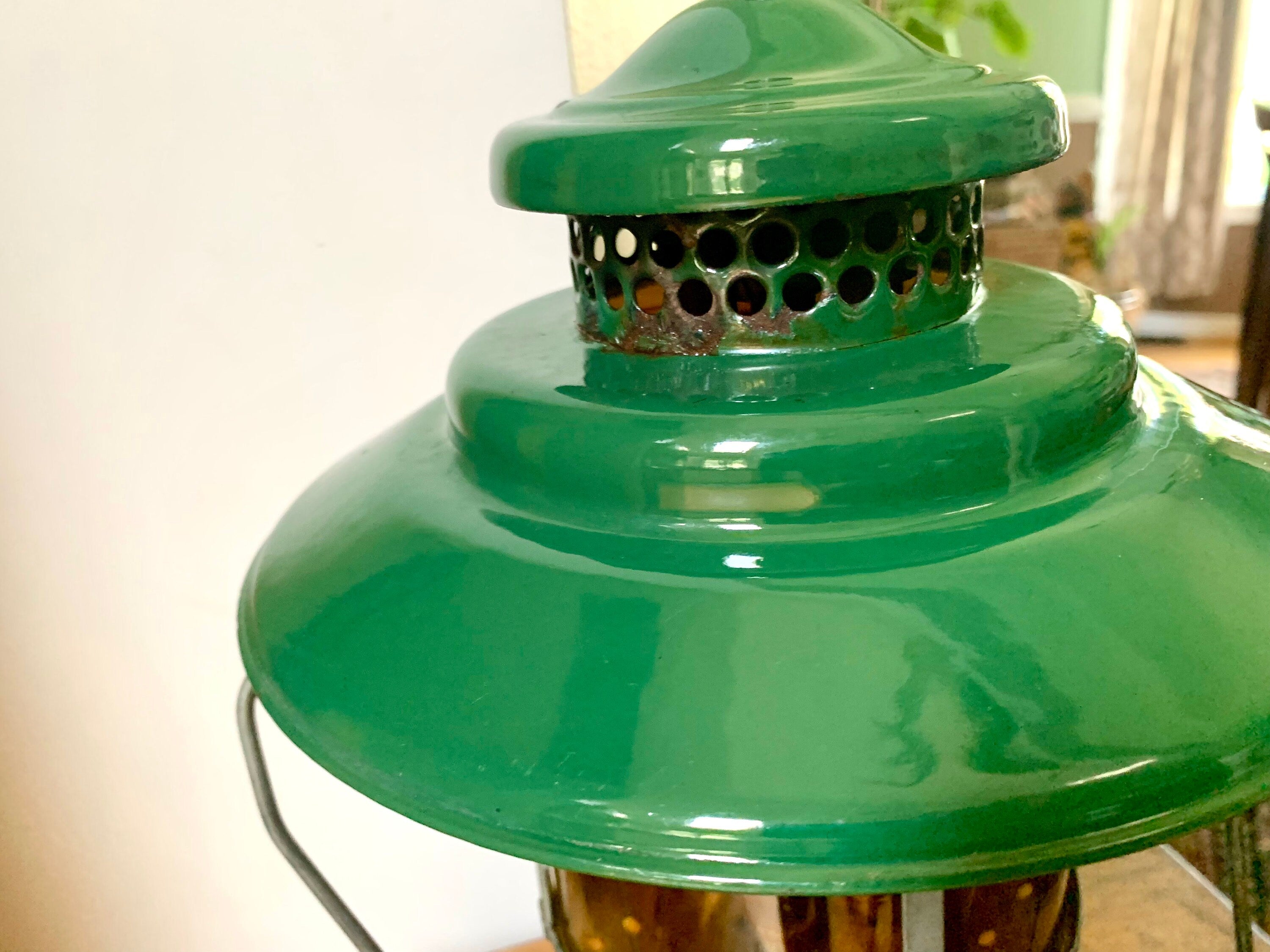 Vtg Coleman Model 228E Lantern| Coleman 1953 Big Hat Lantern | Model 228E Coleman Lantern | Pressure Lantern | Yellow Glass Duel Mantel
