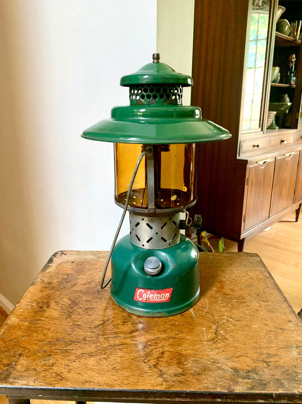 Vtg Coleman Model 228E Lantern| Coleman 1953 Big Hat Lantern | Model 228E Coleman Lantern | Pressure Lantern | Yellow Glass Duel Mantel