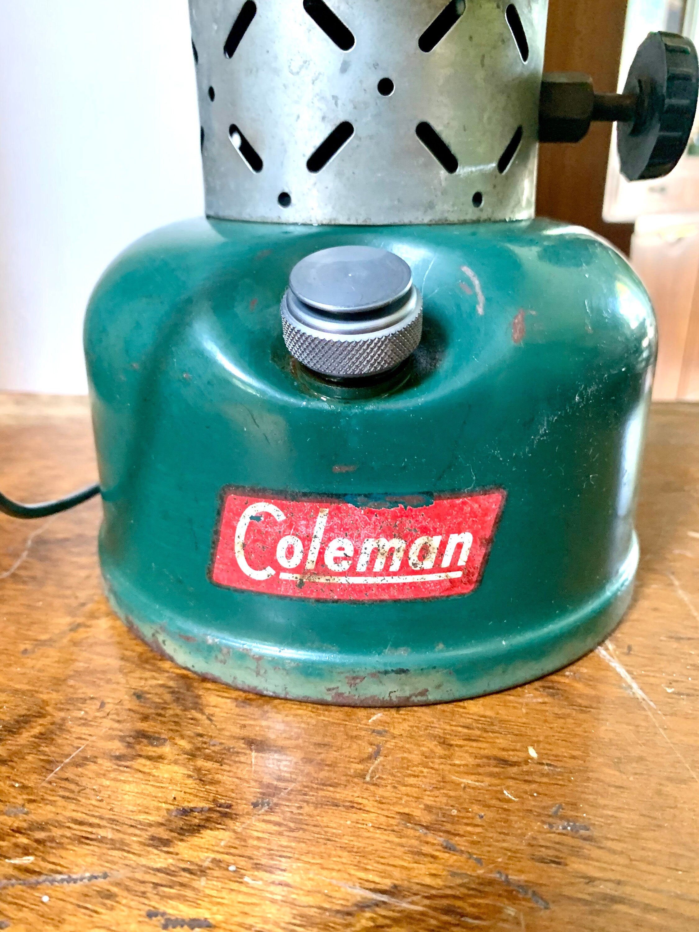 Vtg Coleman Model 228E Lantern| Coleman 1953 Big Hat Lantern | Model 228E Coleman Lantern | Pressure Lantern | Yellow Glass Duel Mantel