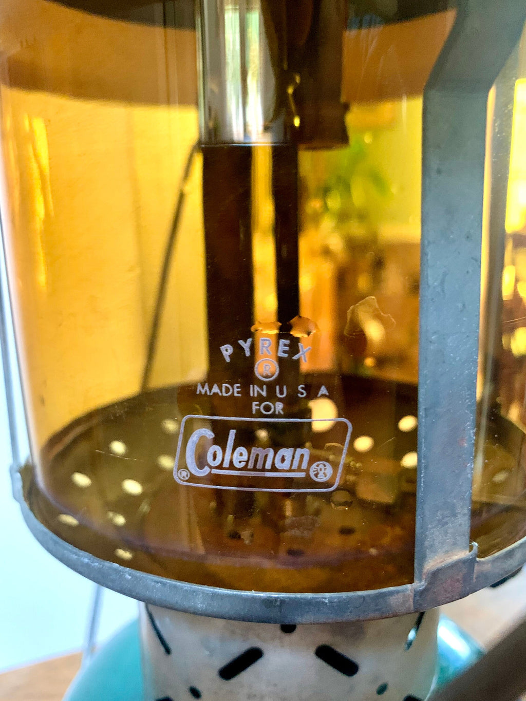 Vtg Coleman Model 228E Lantern| Coleman 1953 Big Hat Lantern | Model 228E Coleman Lantern | Pressure Lantern | Yellow Glass Duel Mantel
