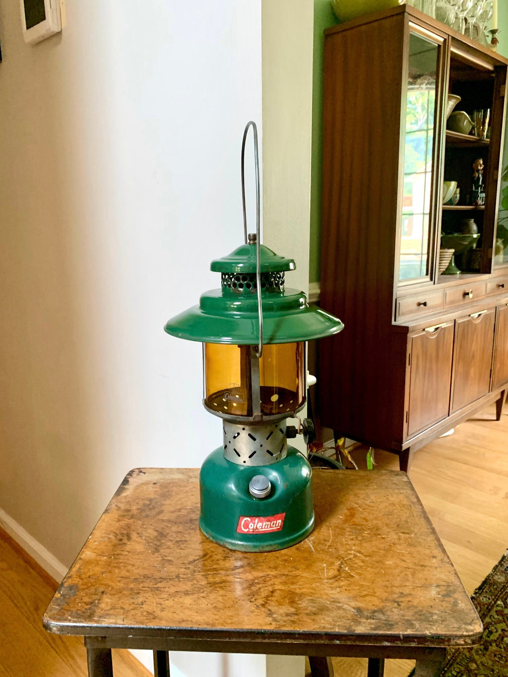 Vtg Coleman Model 228E Lantern| Coleman 1953 Big Hat Lantern | Model 228E Coleman Lantern | Pressure Lantern | Yellow Glass Duel Mantel