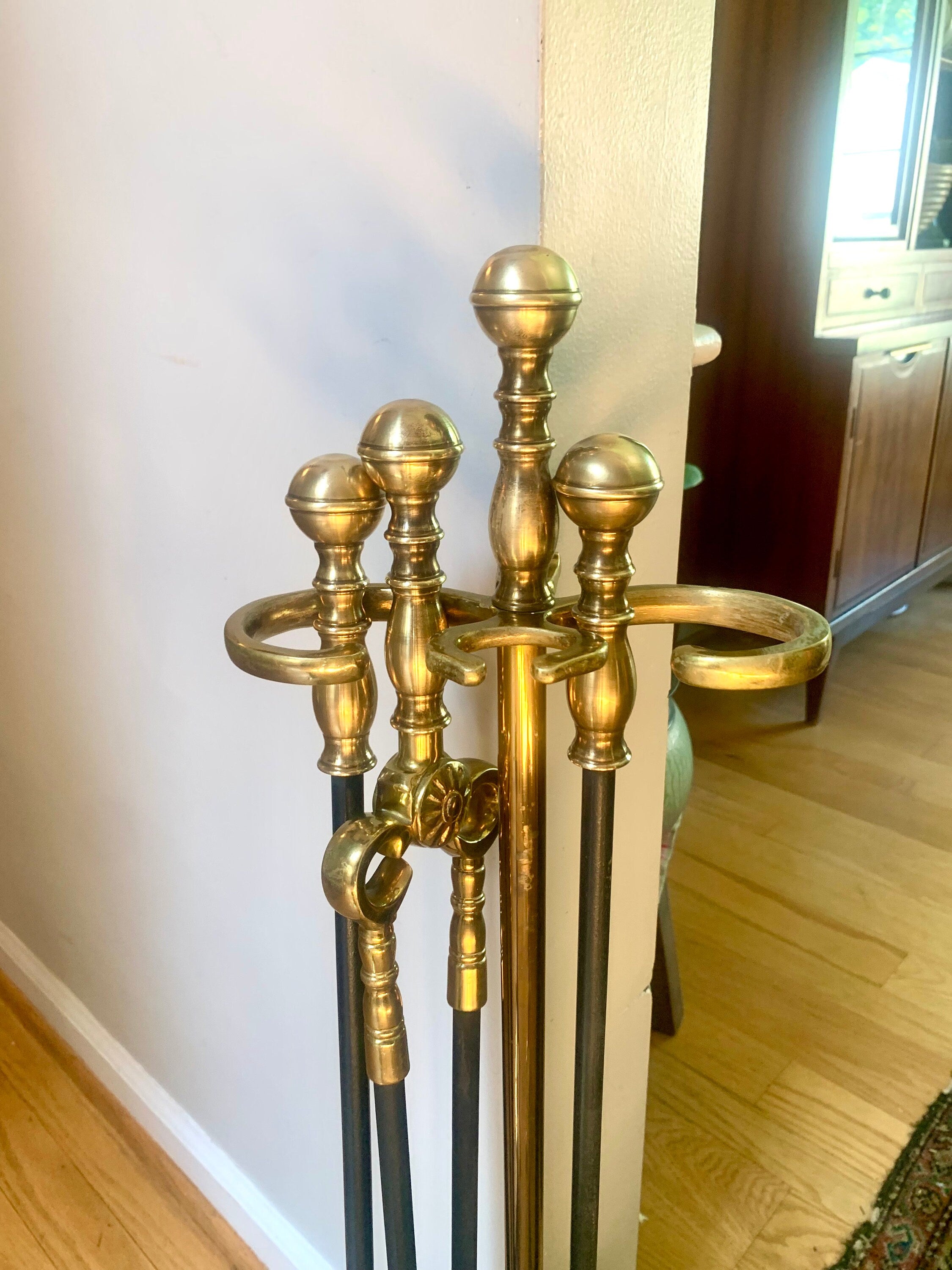 Harvin Co. Andirons and Fireplace Tool Set | Brass Harvin Fireplace Set | Claw Foot Brass Firedogs | Cannonball Brass Andirons & Tools