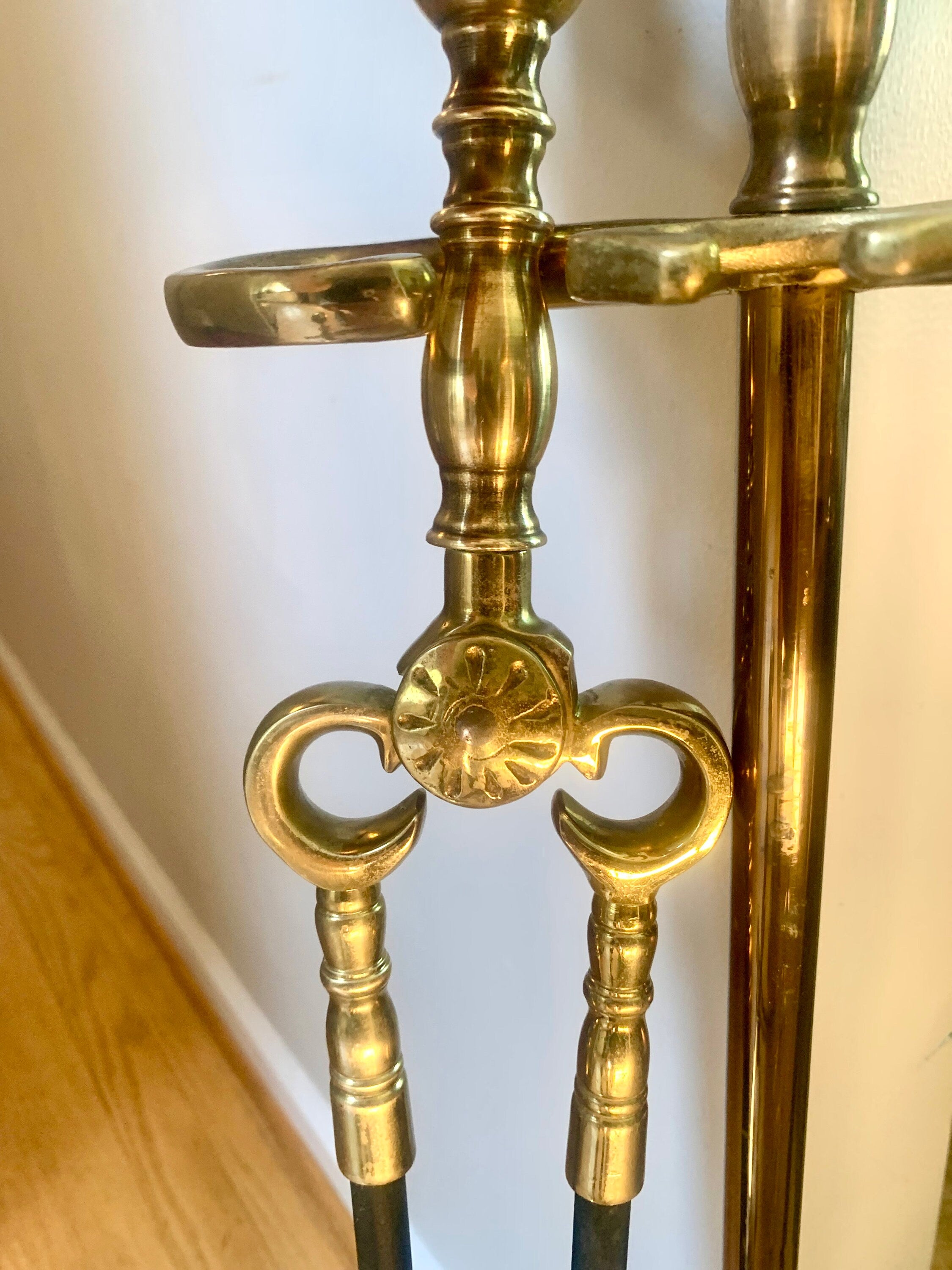 Harvin Co. Andirons and Fireplace Tool Set | Brass Harvin Fireplace Set | Claw Foot Brass Firedogs | Cannonball Brass Andirons & Tools