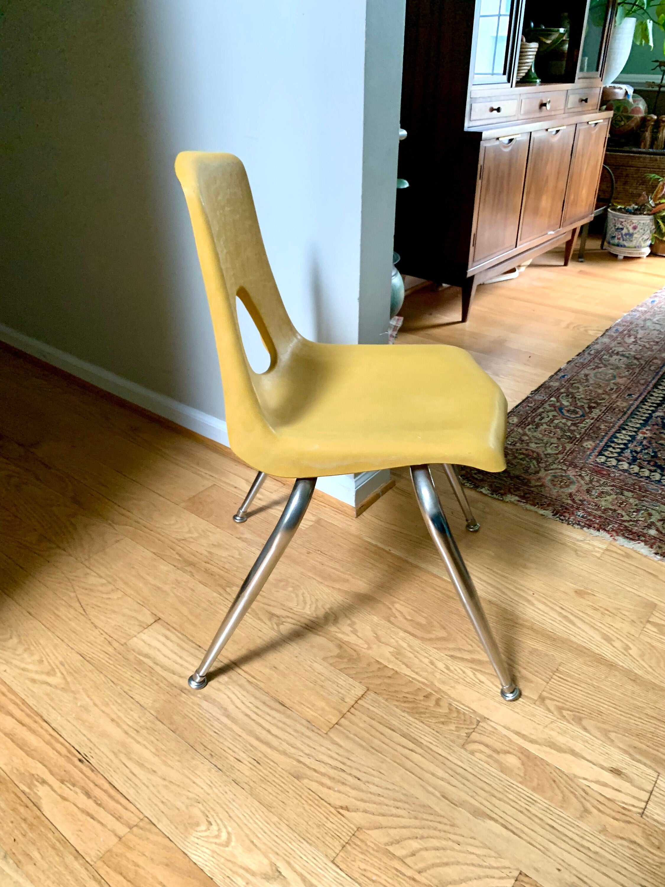 Vintage MCM Carter Craft Profile Chair | Plastic MCM Stackable Chair | Molded Yellow Child's Chair | Plastic School Chair (Copy) (Copy)