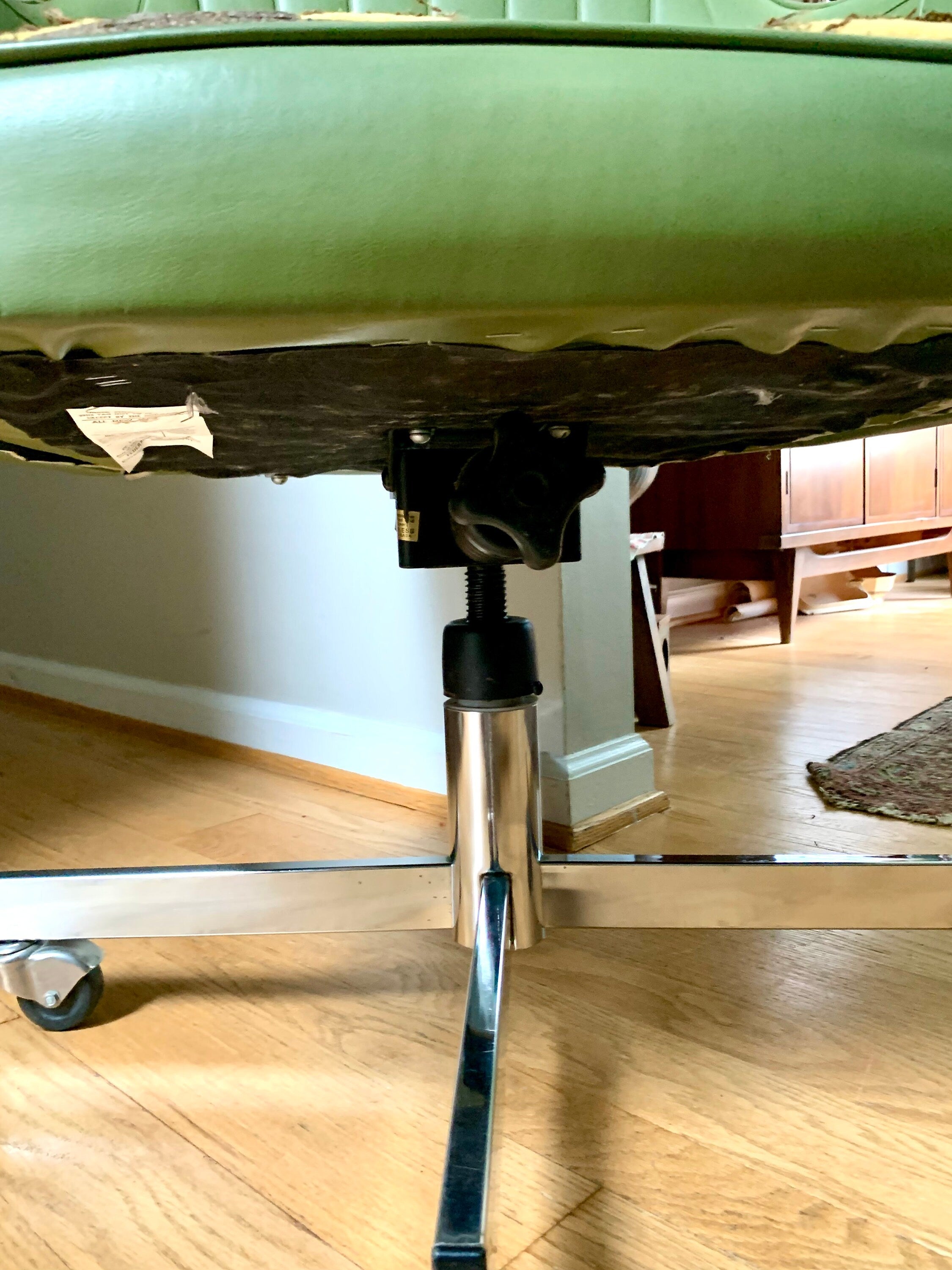 Mid Century Modern Swivel Rolling Chair | Jansko Olive Green Desk Chair | MCM Vinyl High Back Chair | Green Vinyl Modern Office Chair