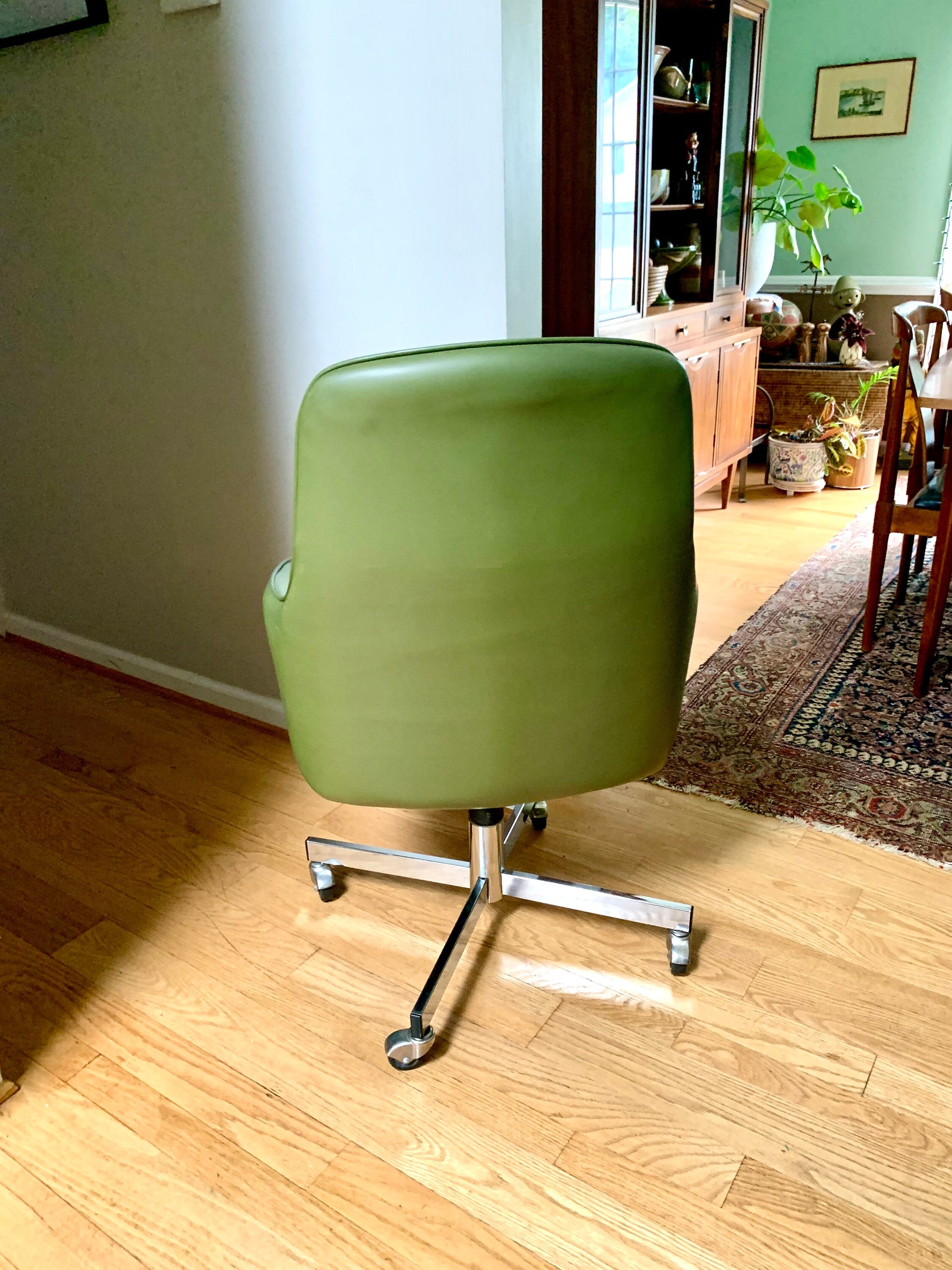 Mid Century Modern Swivel Rolling Chair | Jansko Olive Green Desk Chair | MCM Vinyl High Back Chair | Green Vinyl Modern Office Chair