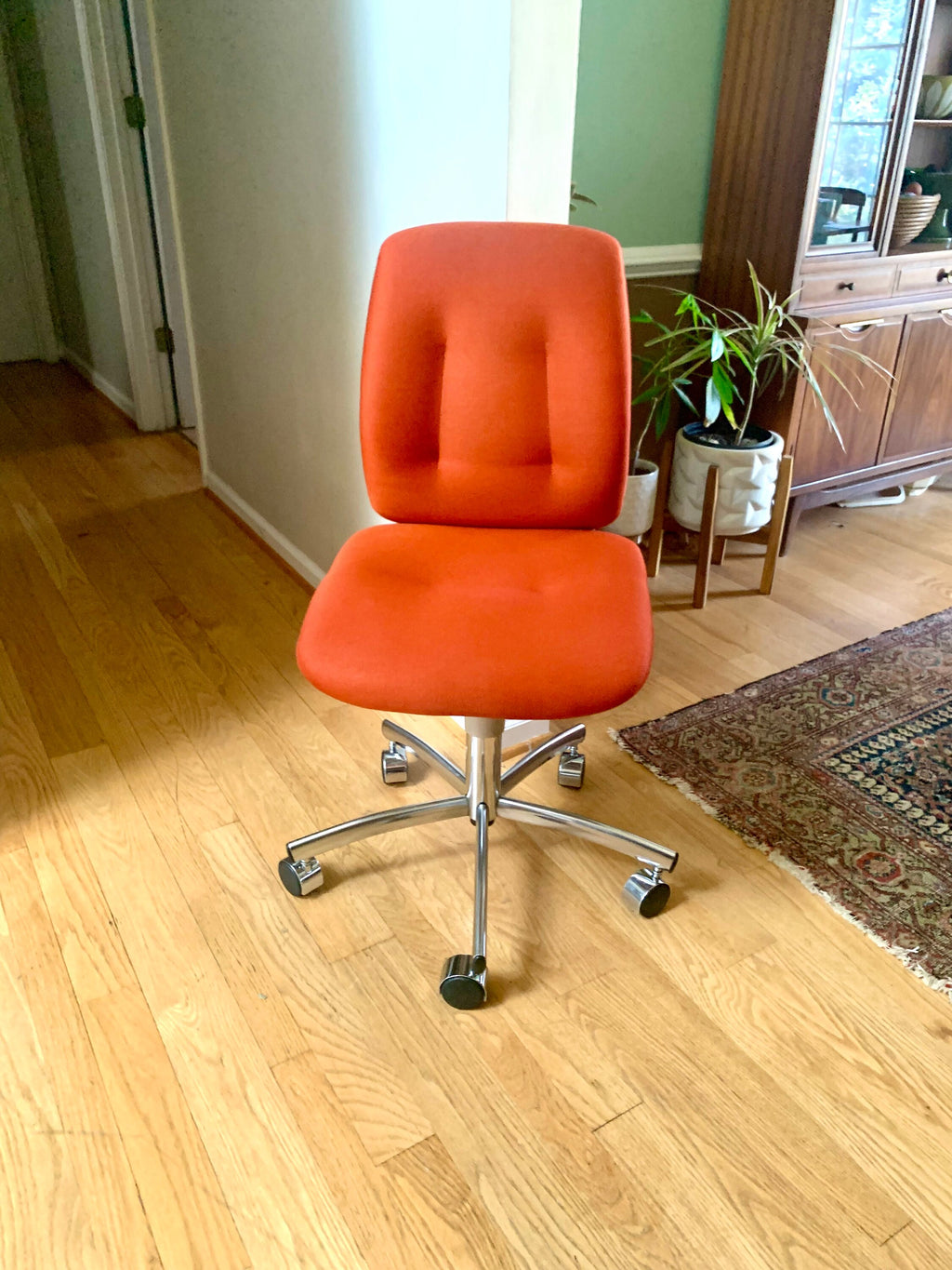 Vtg Steelcase Desk Chair | Orange MCM Swivel Chair | Padded Office Chair | Adjustable Swivel Chair | Executive Office Chair | Level INOP