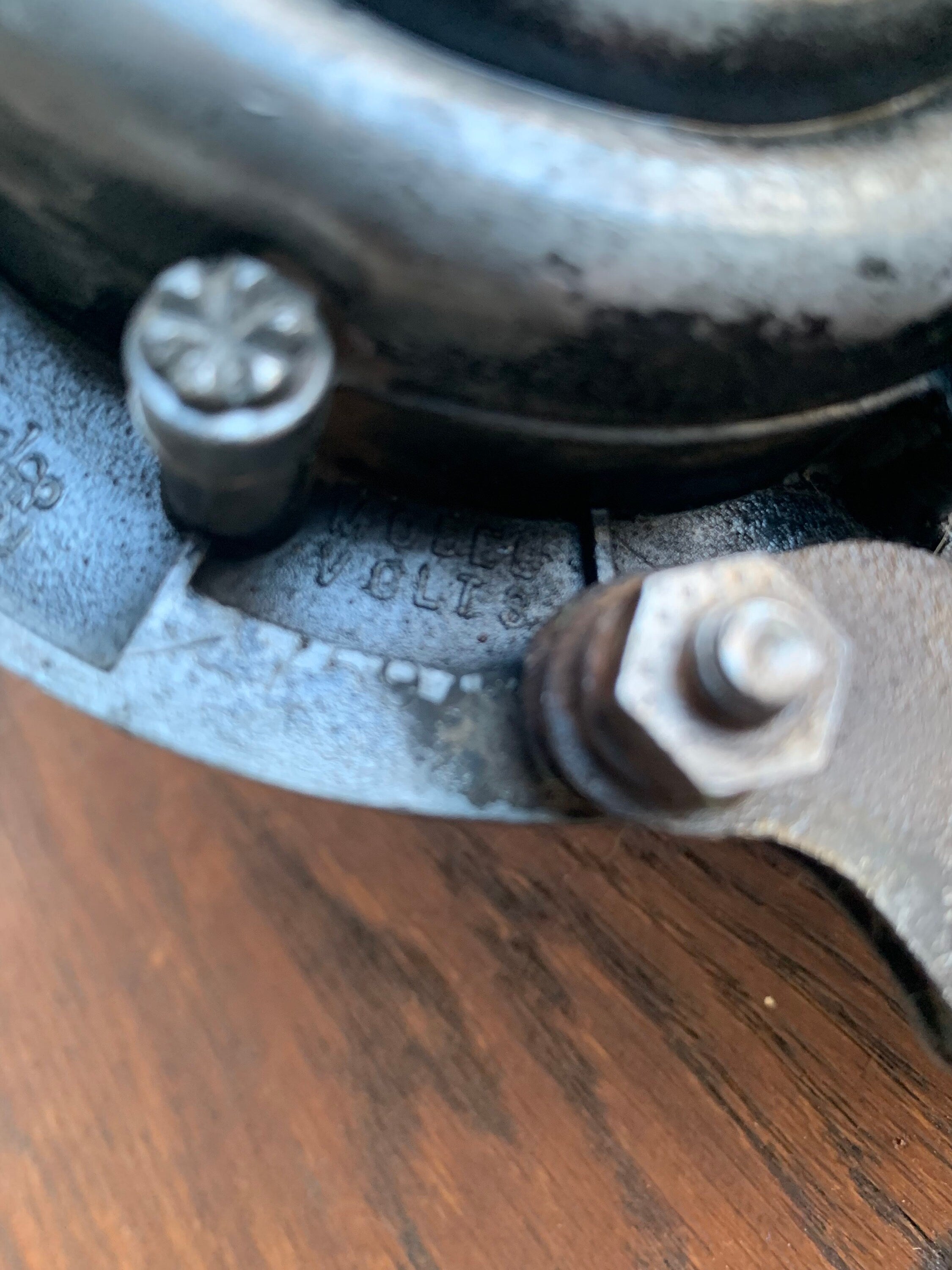 Vtg Delco Remy Model 759  12 Volt Horn | 1955-57 Corvette Low Tone Horn | 50's Delco Remy Low Tone Horn With Bracket | Automobile Horn