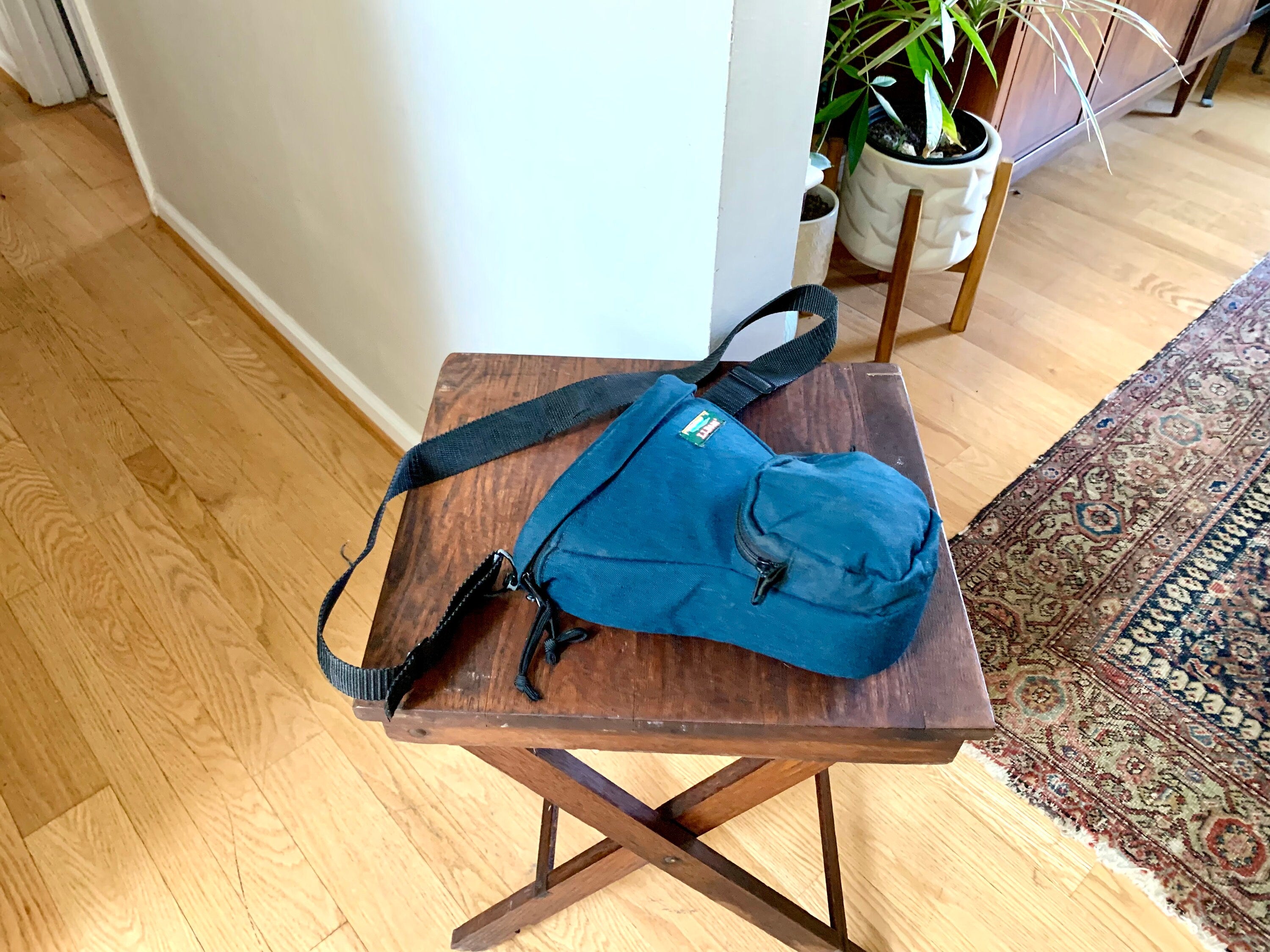 Vtg L.L. Bean Canvas Camera Bag | L.L. Bean Shoulder Strap Camera Bag | 90's Camera Shoulder Bag | Blue  L.L. Bean Shoulder Bag