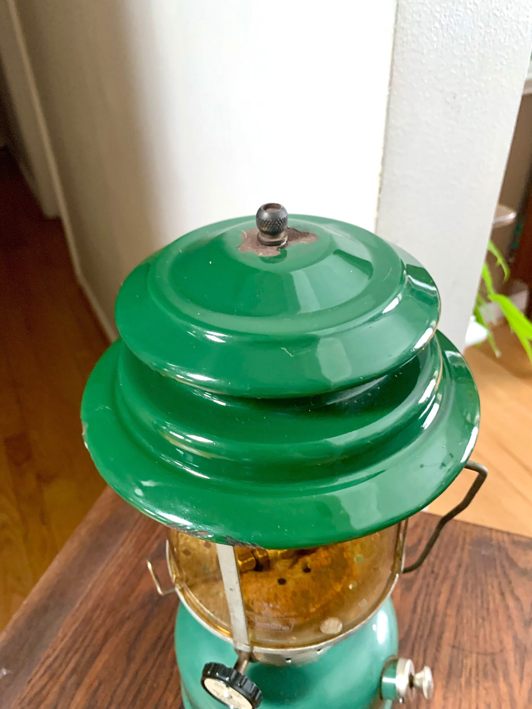 Vintage Coleman Model 220F Lantern | Coleman 1968 Coleman Lantern | Yellow Glass Model 220F Coleman Lantern | Yellow Glass Duel Mantel